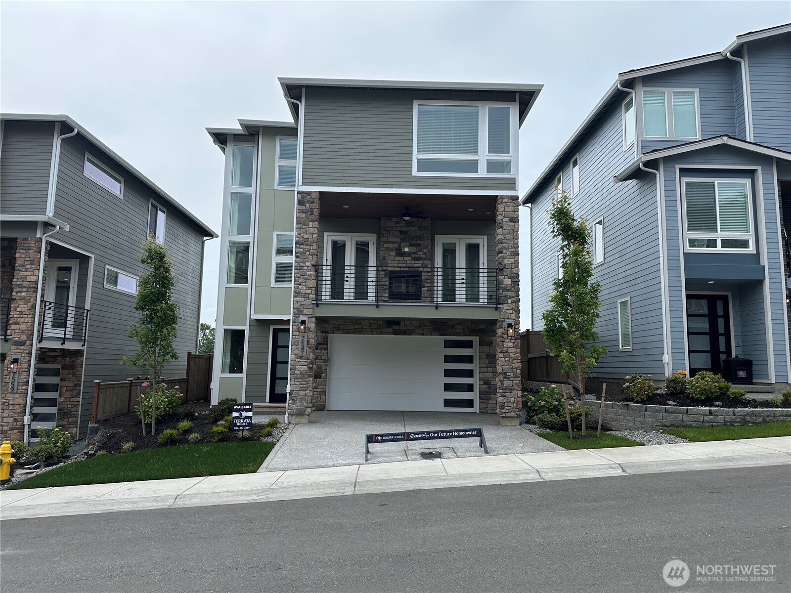 7547 S 130th Place Property Photo 1