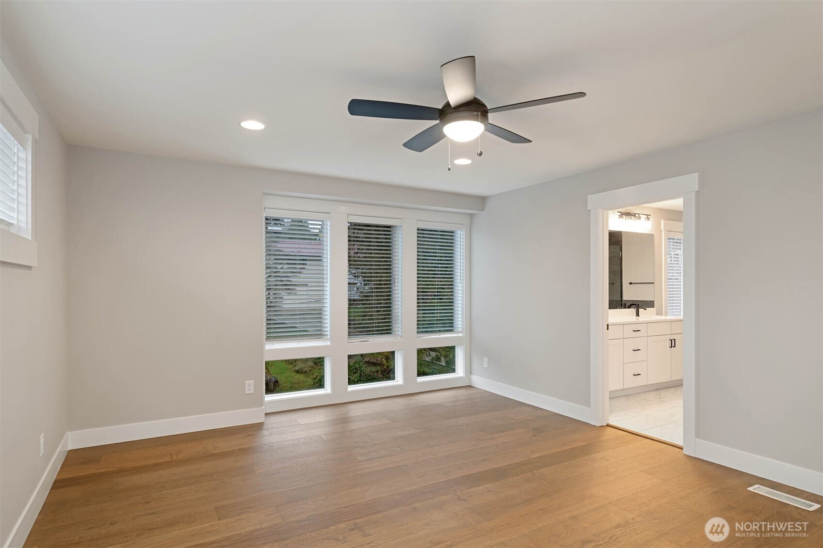 13037 75th Place Property Photo 9