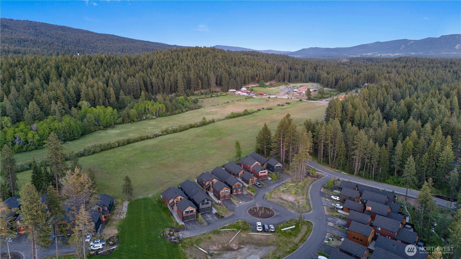 30 Symphony Court Property Photo 2