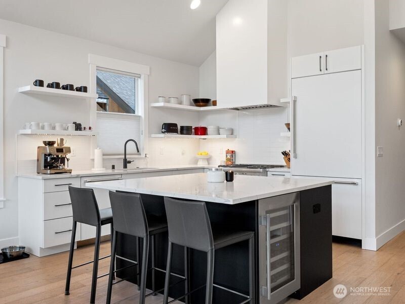 30 Symphony Court Property Photo 9