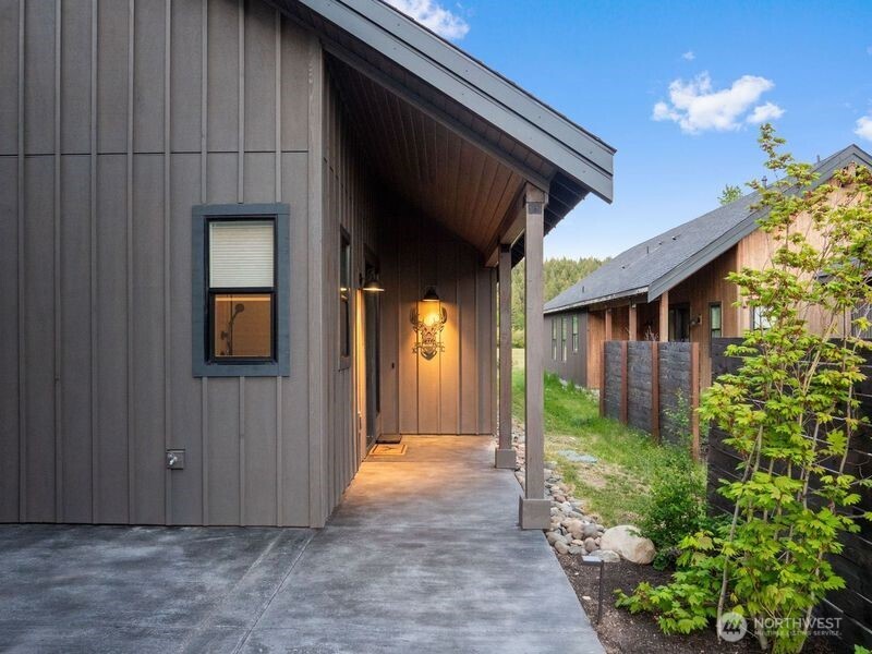 30 Symphony Court Property Photo 24