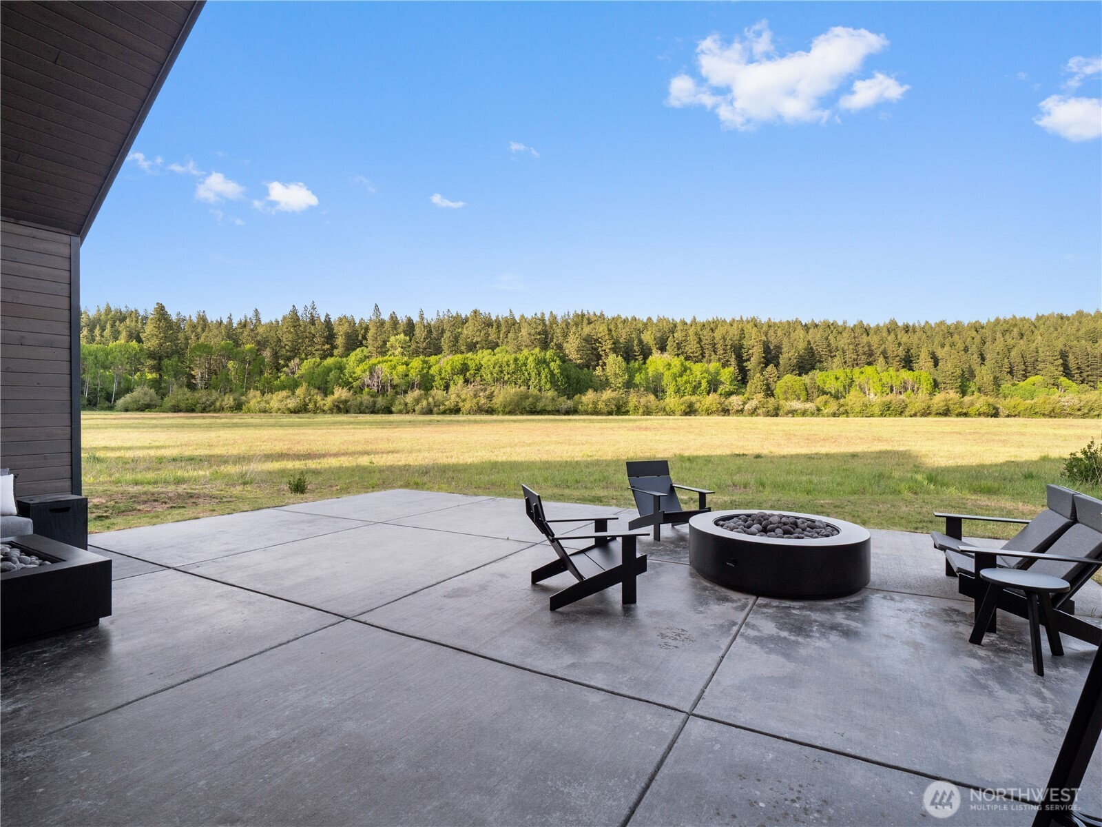 30 Symphony Court Property Photo 32