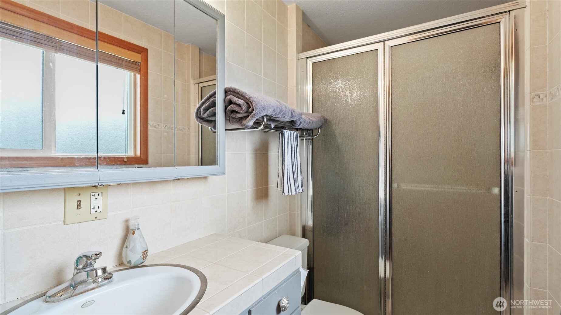 810 E Spring Street Property Photo 24