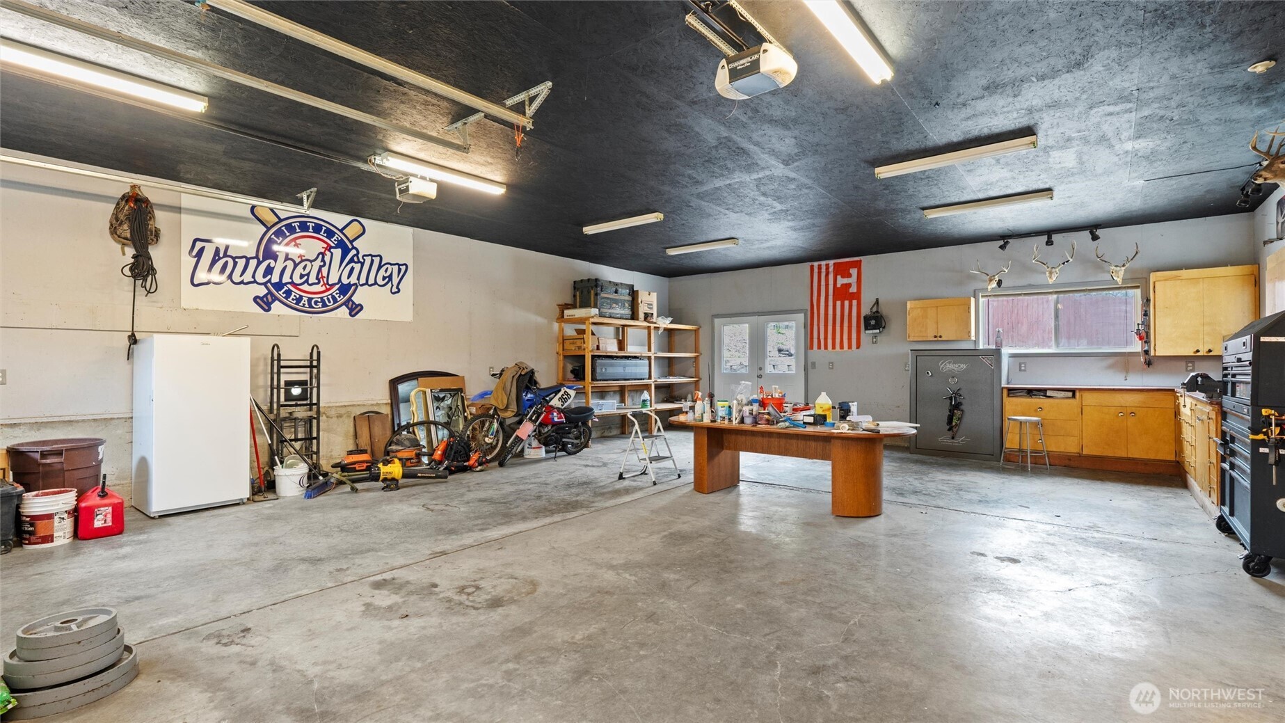 810 E Spring Street Property Photo 29