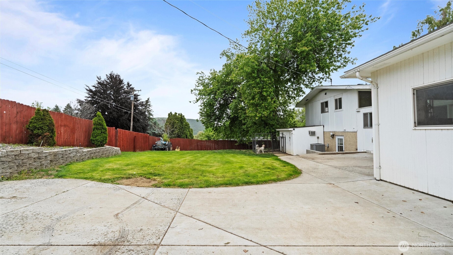 810 E Spring Street Property Photo 31