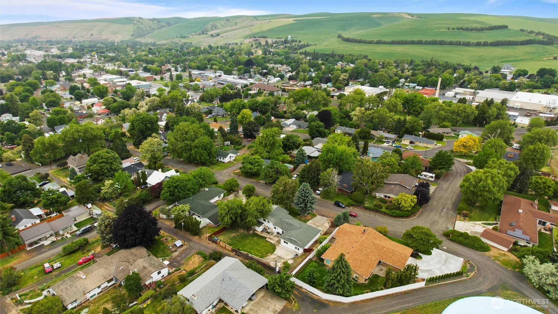 810 E Spring Street Property Photo 38