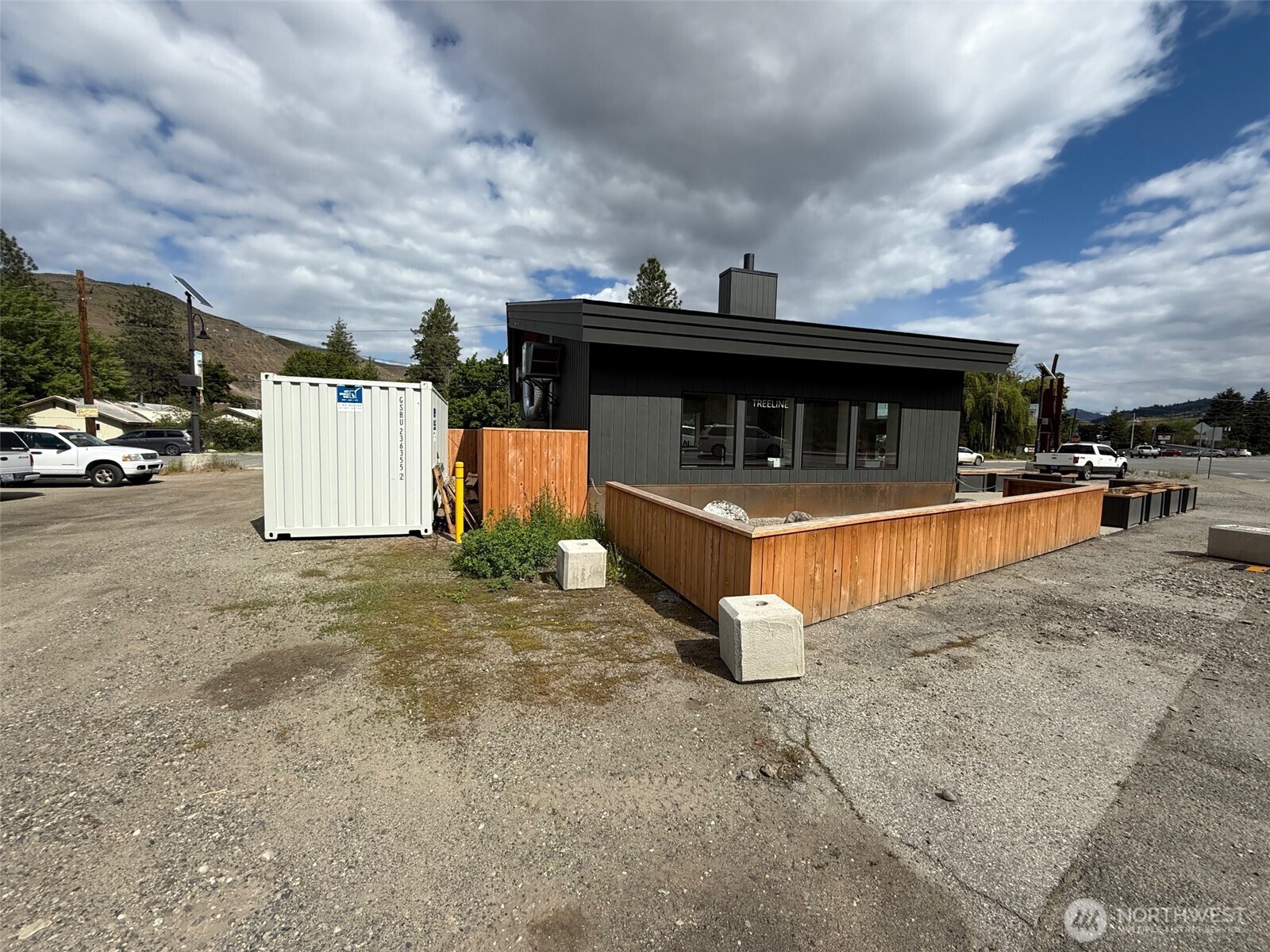 425 Glover Street Property Photo 4