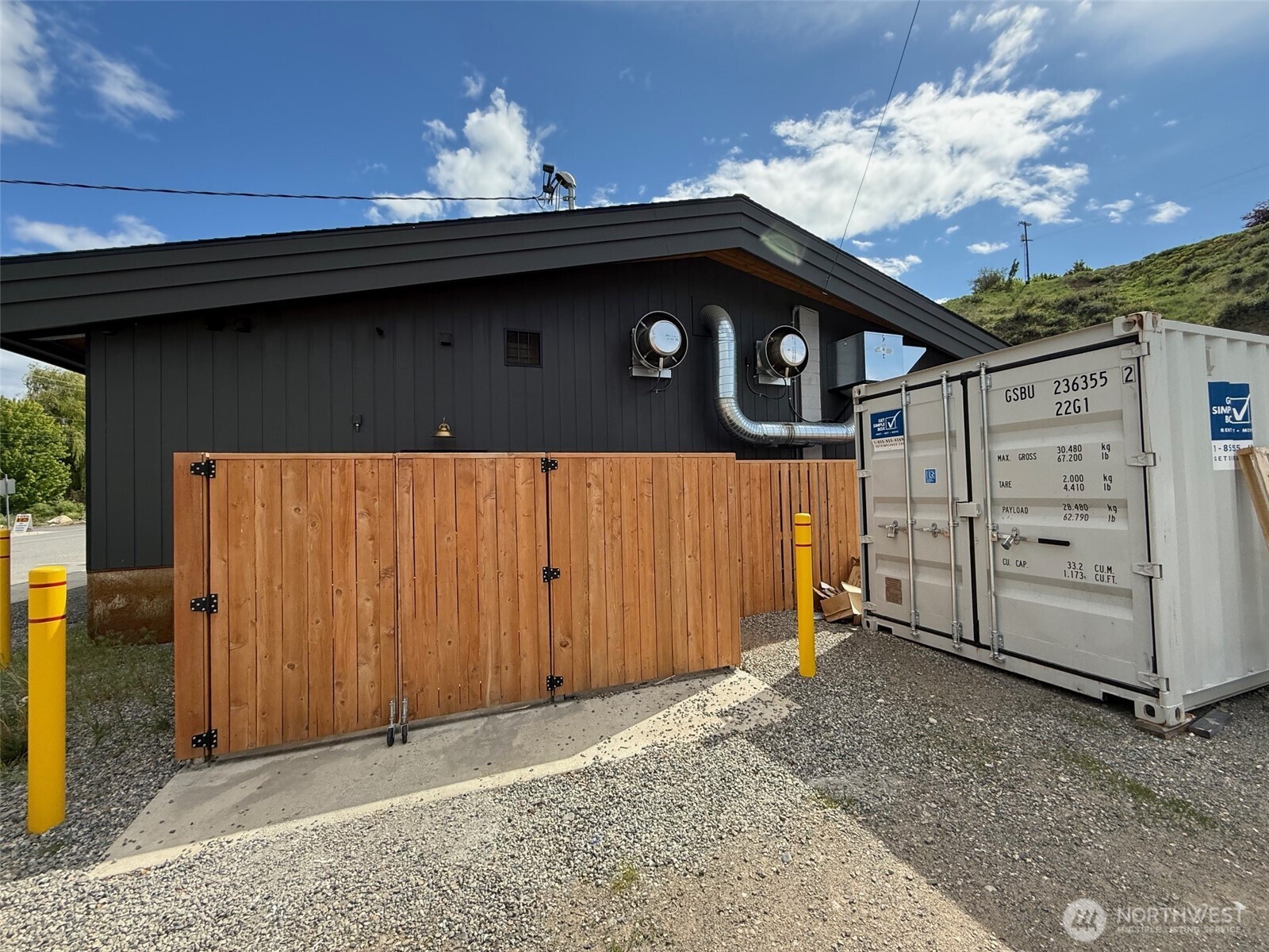 425 Glover Street Property Photo 5