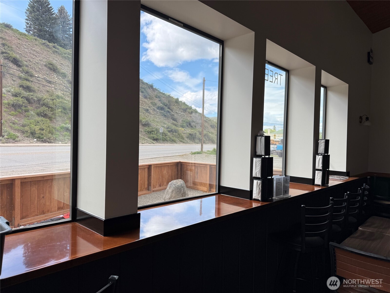 425 Glover Street Property Photo 8