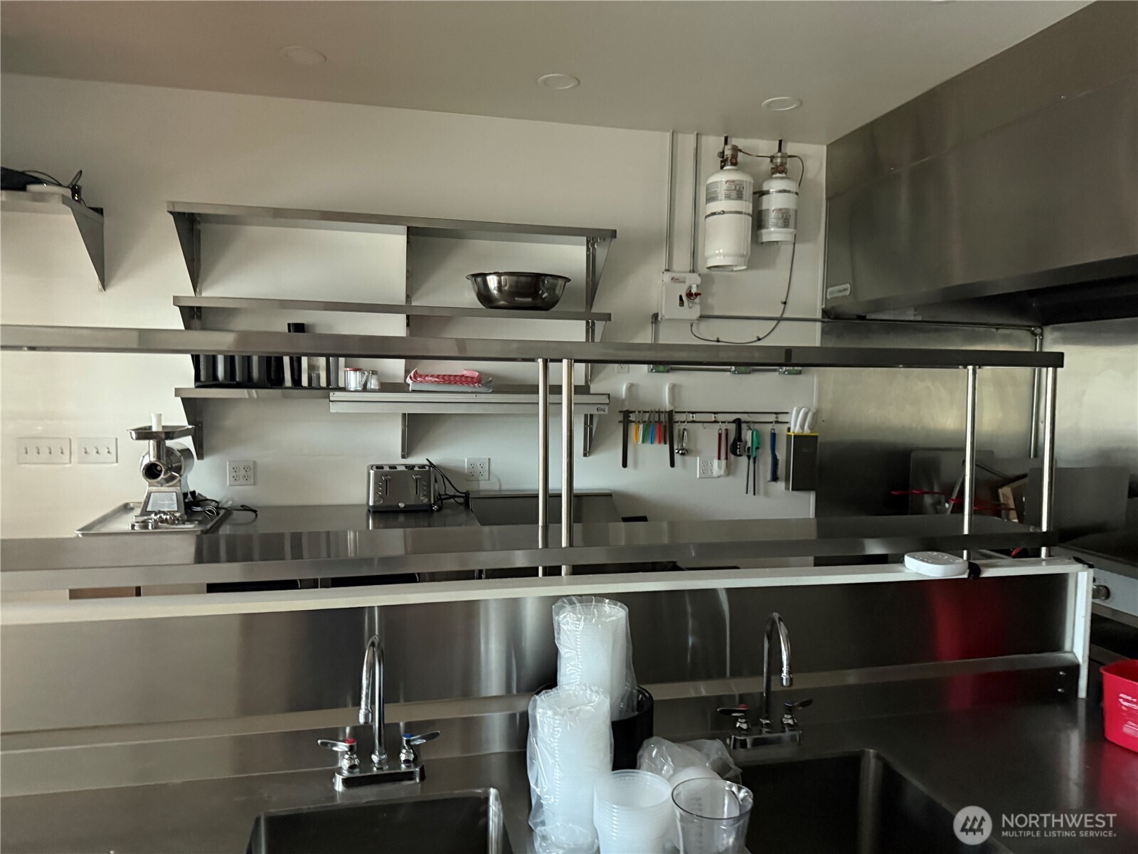 425 Glover Street Property Photo 18