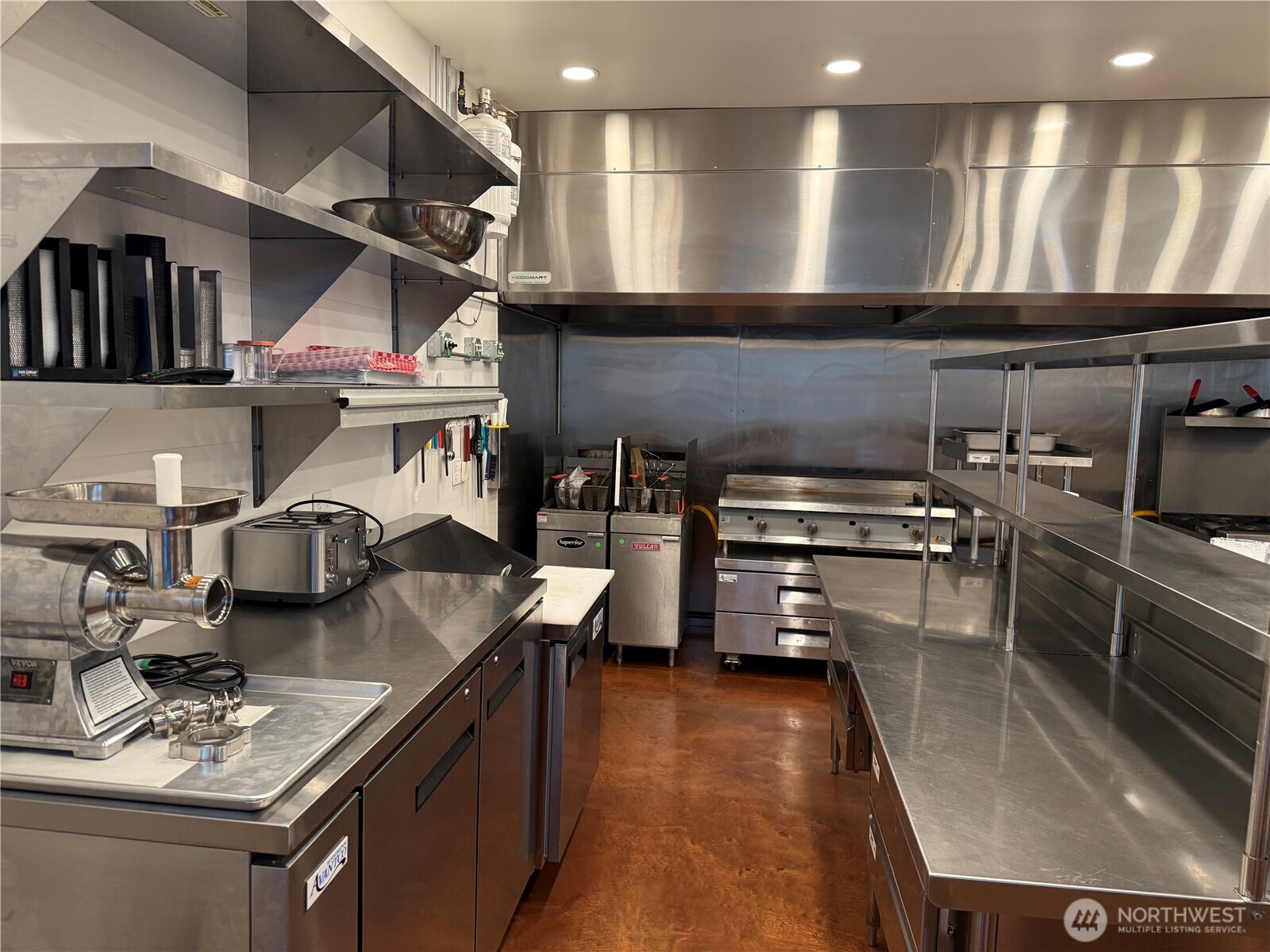 425 Glover Street Property Photo 19