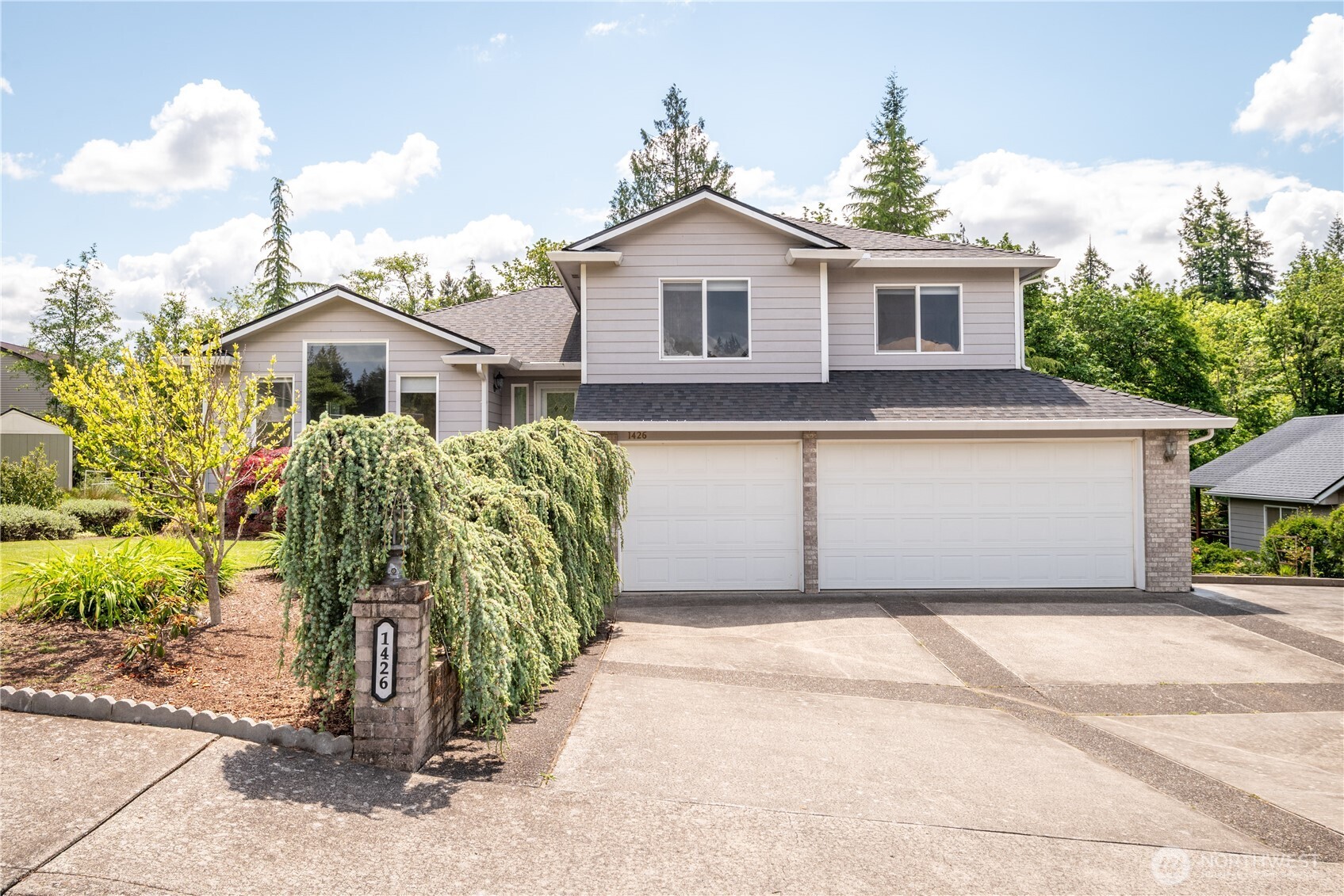 1426 Pries Court Property Photo 1