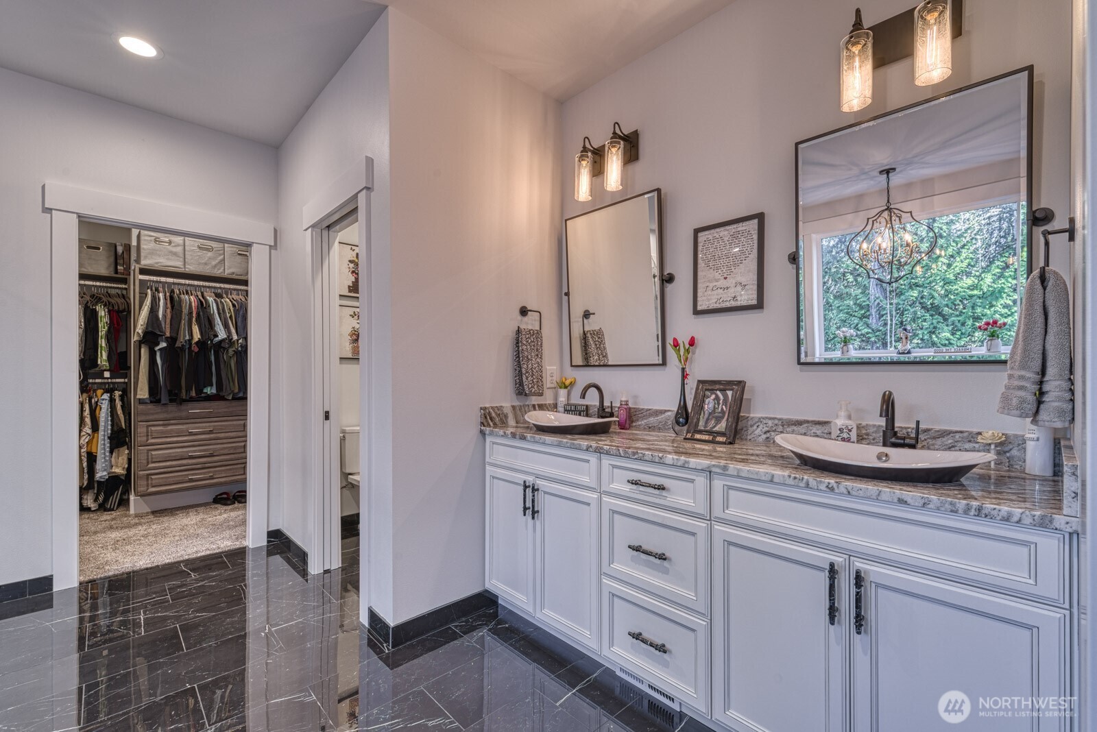 7 Crescent Valley Drive Property Photo 17