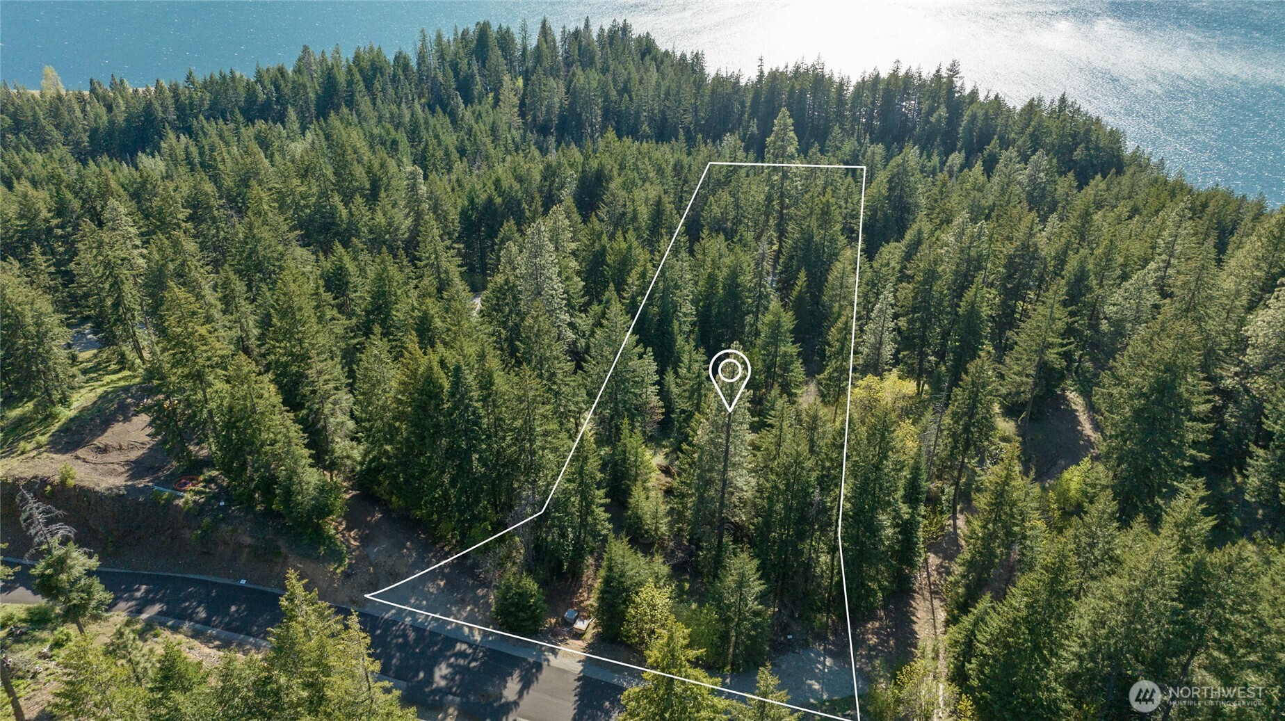 2 Newport Creek Loop Property Photo 3