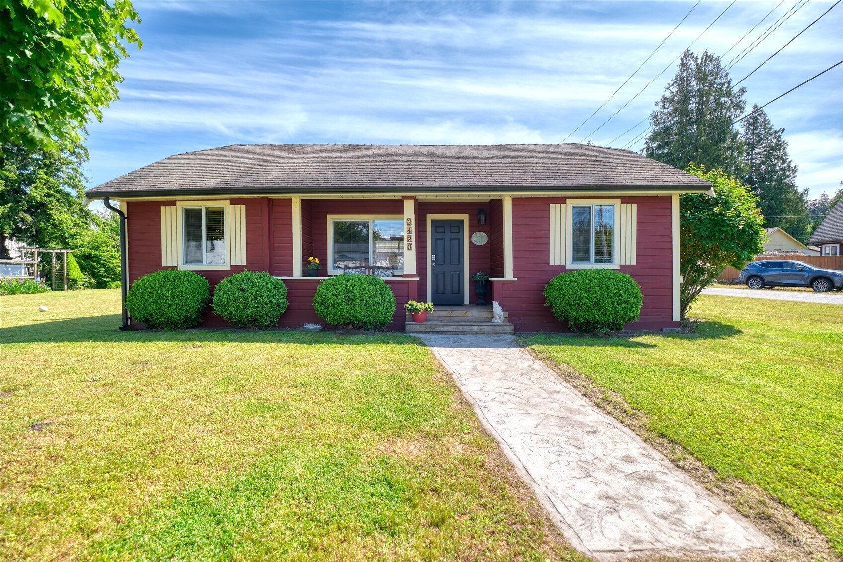 2123 Roosevelt Road Property Photo 1