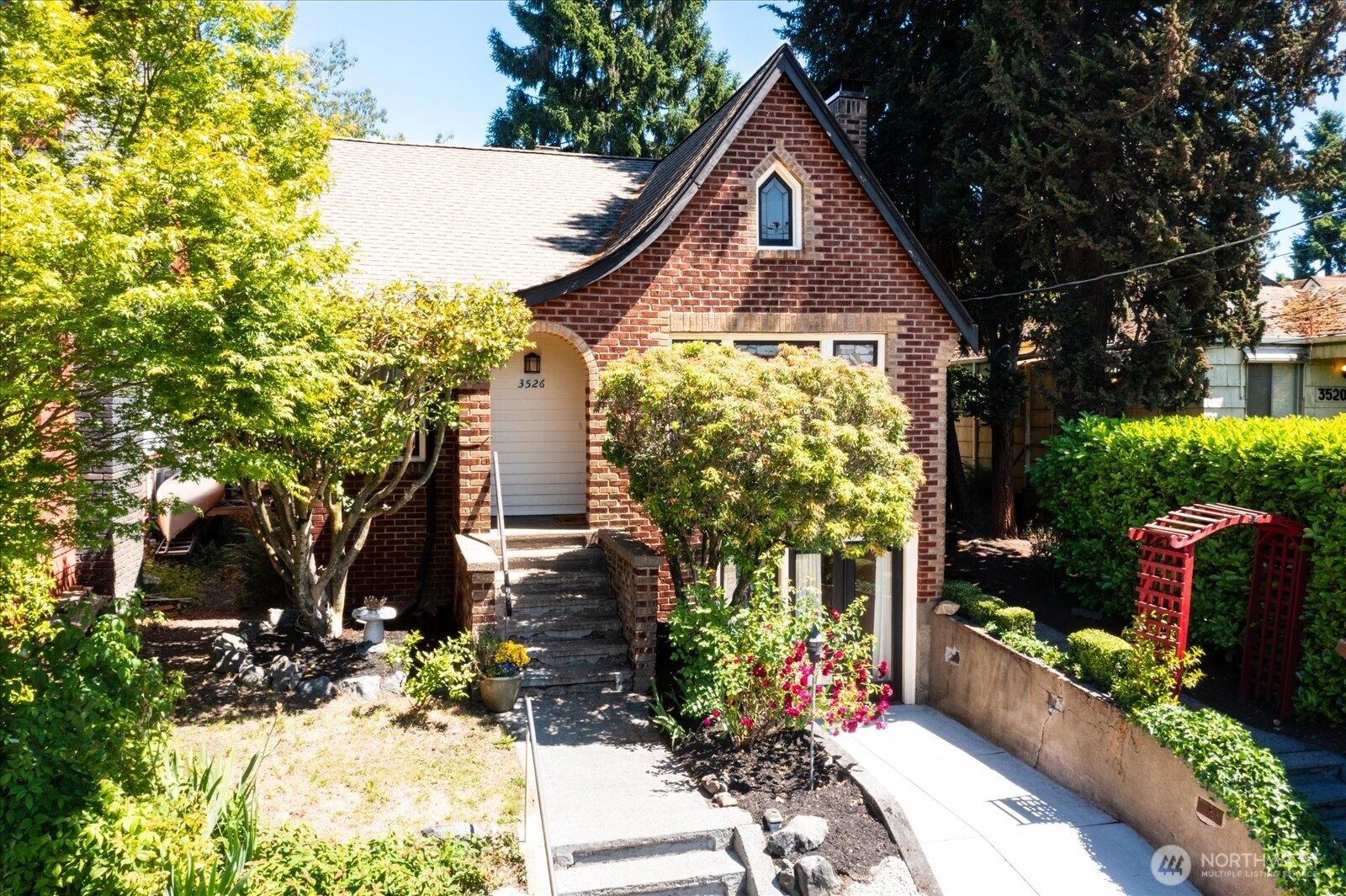 3526 Ashworth Avenue Property Photo 1