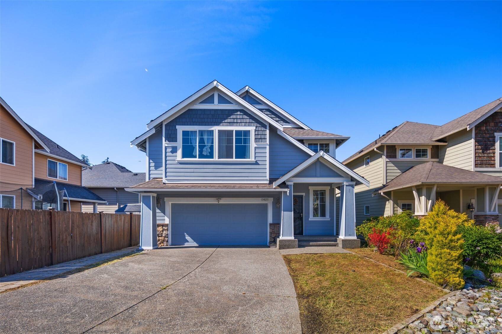 13025 27th Place Property Photo 1
