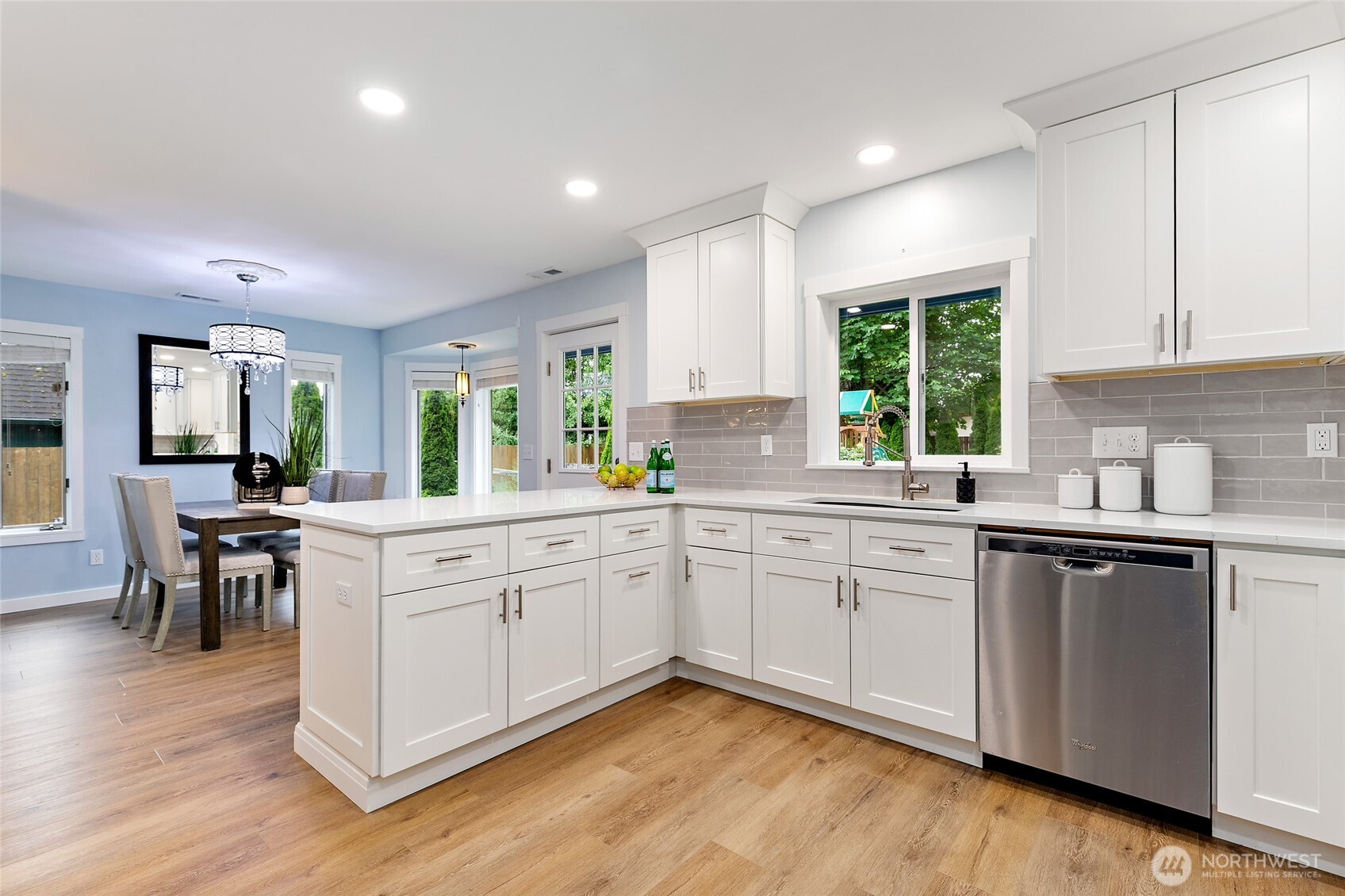 22718 1st Place Property Photo 13