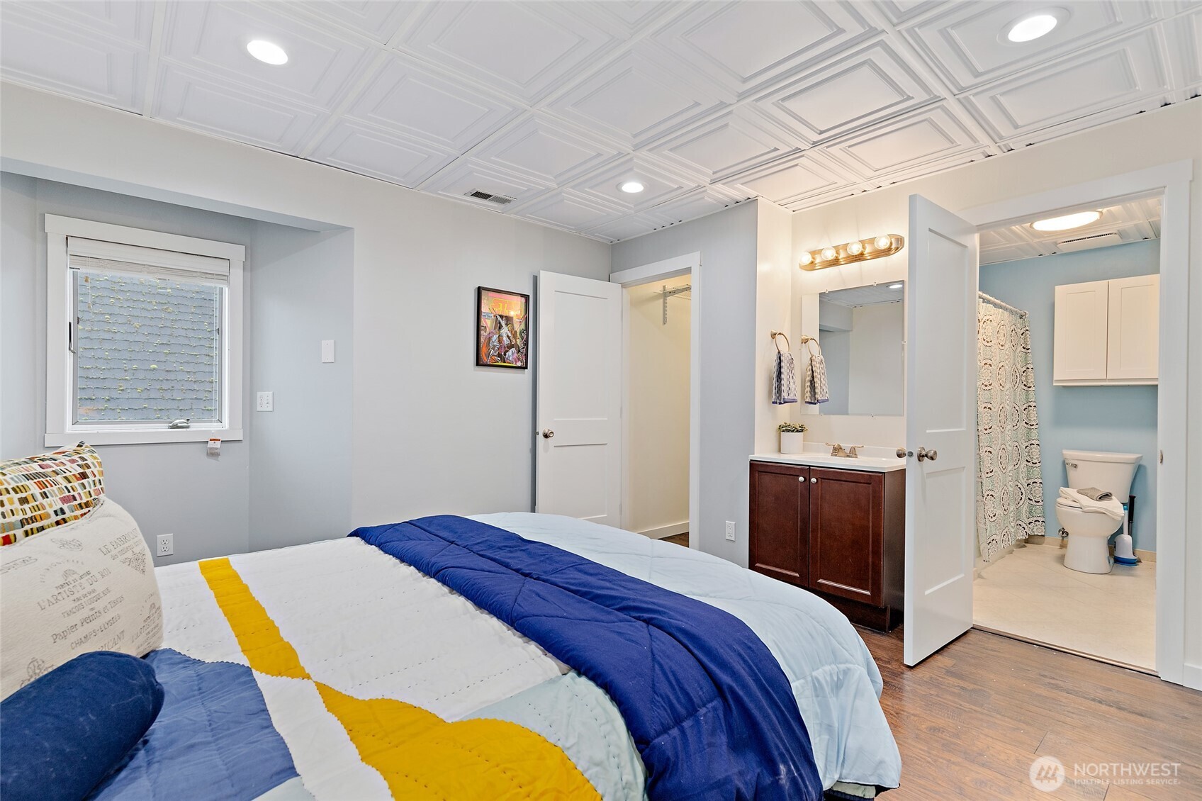 22718 1st Place Property Photo 30