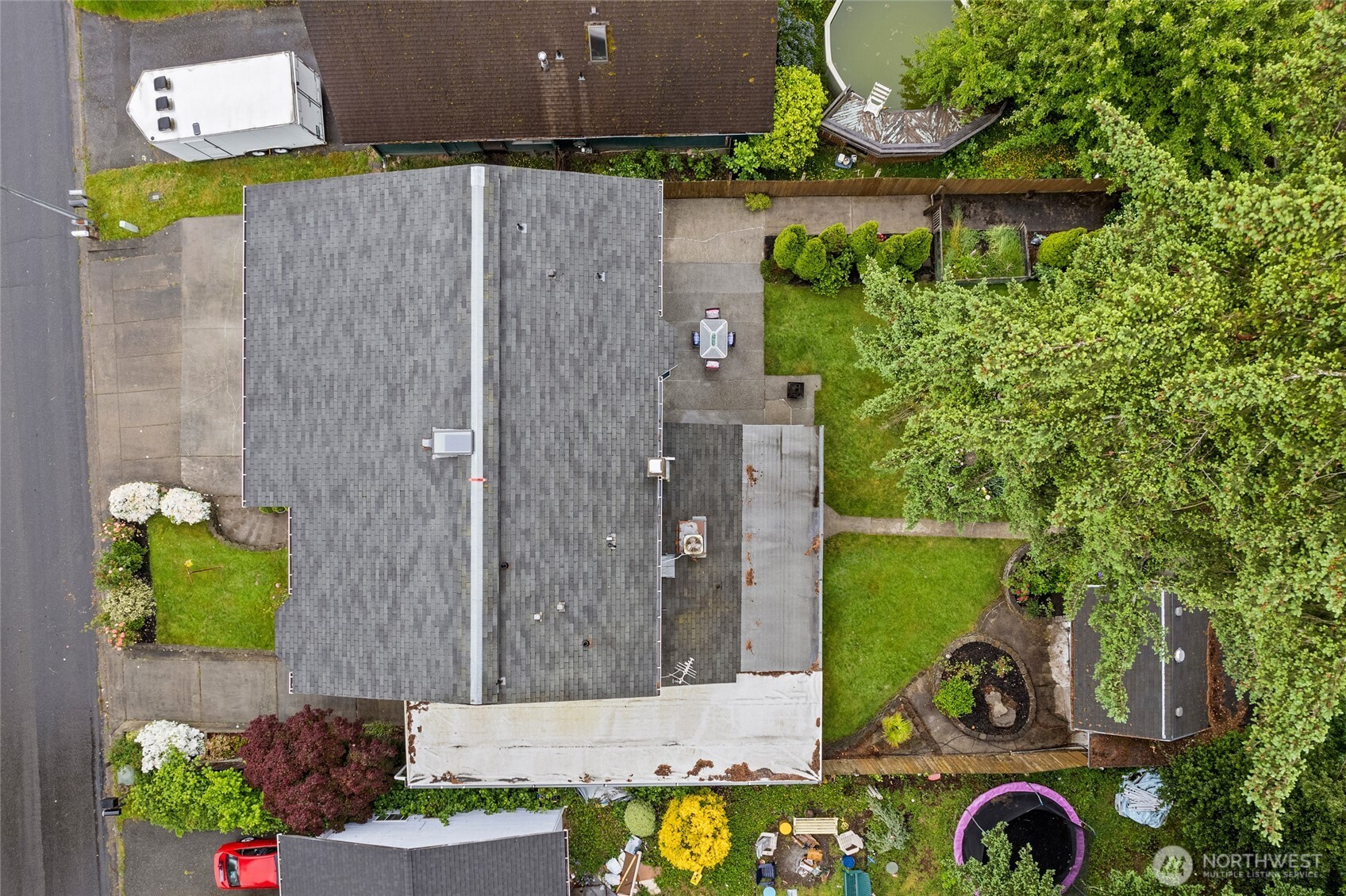 22718 1st Place Property Photo 37