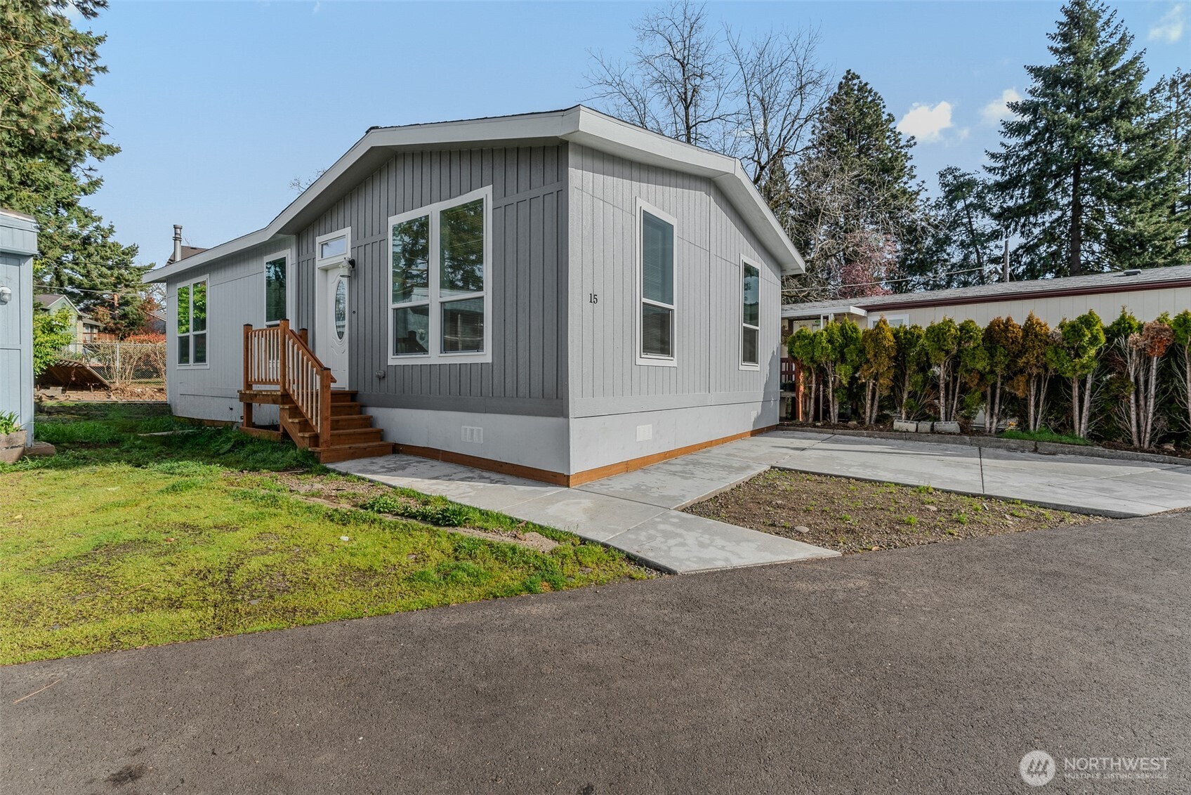 9700 SW Tualatin Road 15