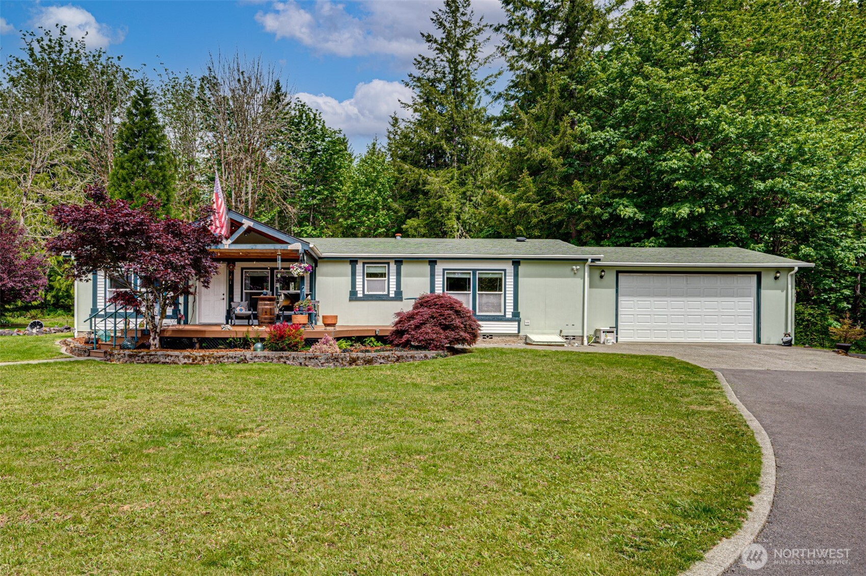 121 6 Sheila Drive Property Photo 1