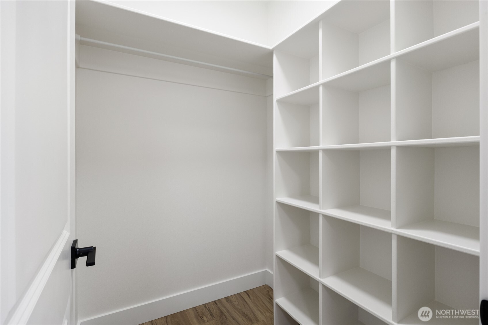 6433 2.15 Road Property Photo 17