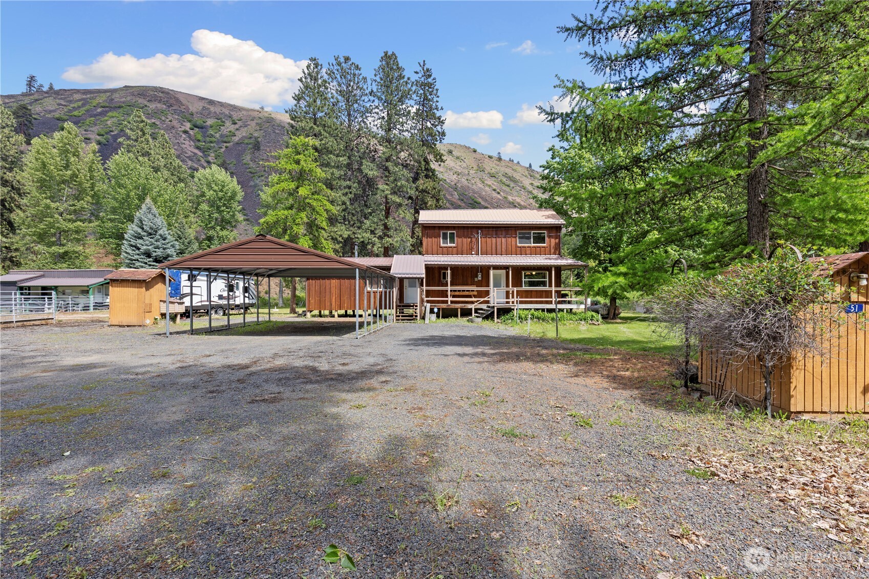 51 Deer Meadow Lane Property Photo 2