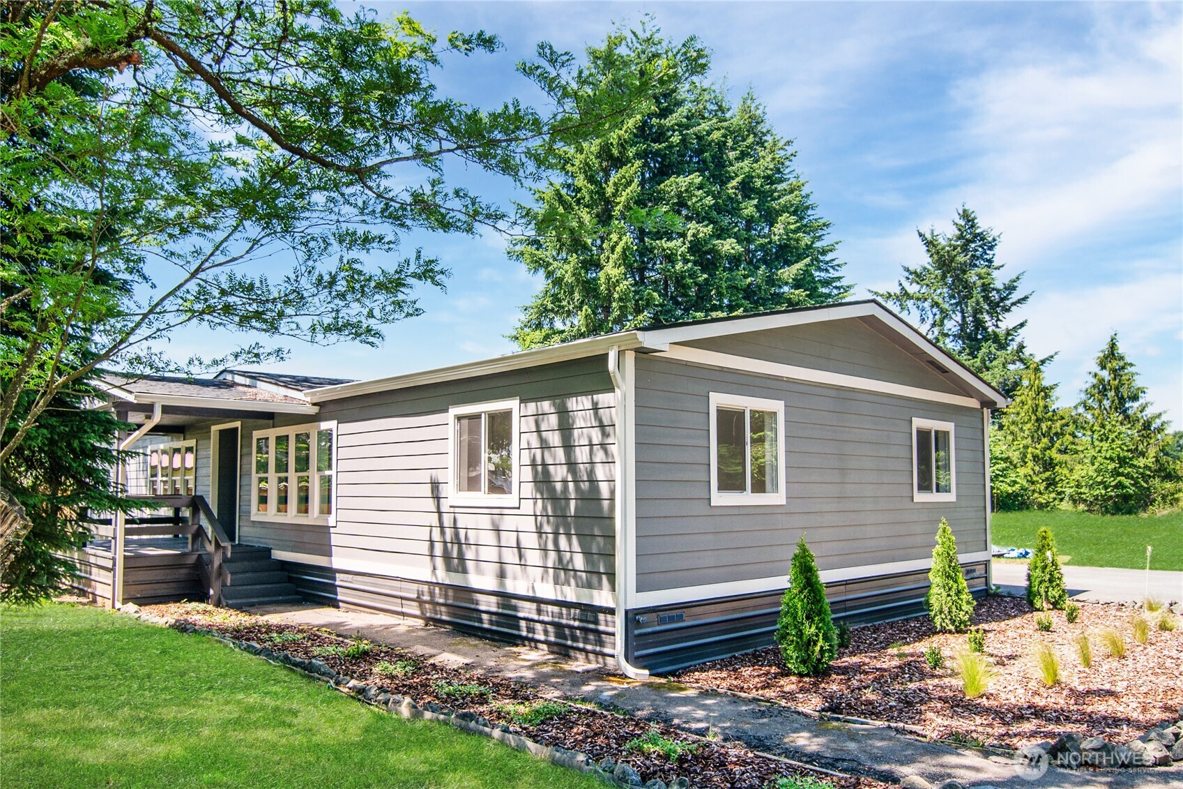 323 Goodrich Road Property Photo 1