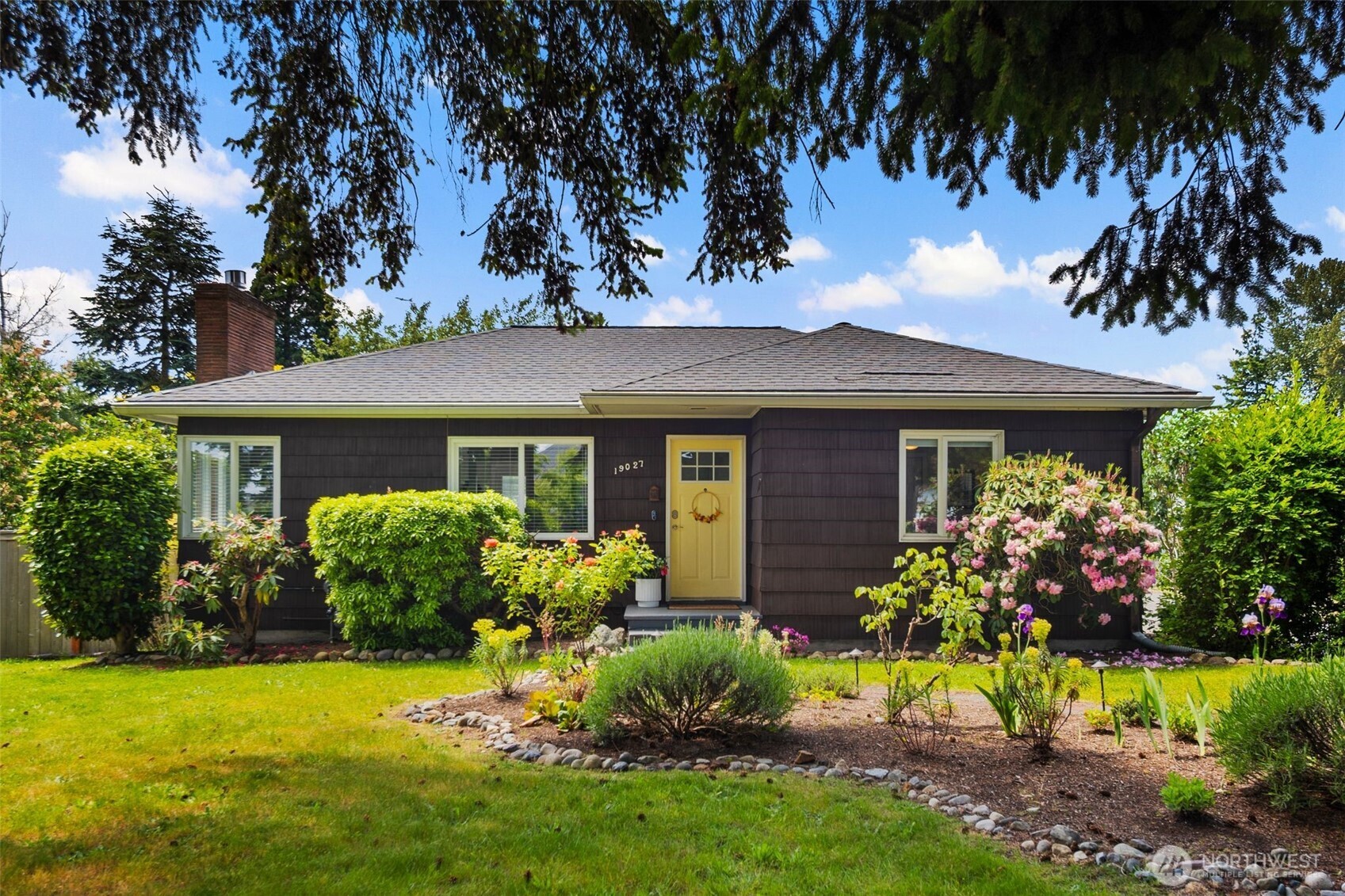 19027 37th Avenue Property Photo 1