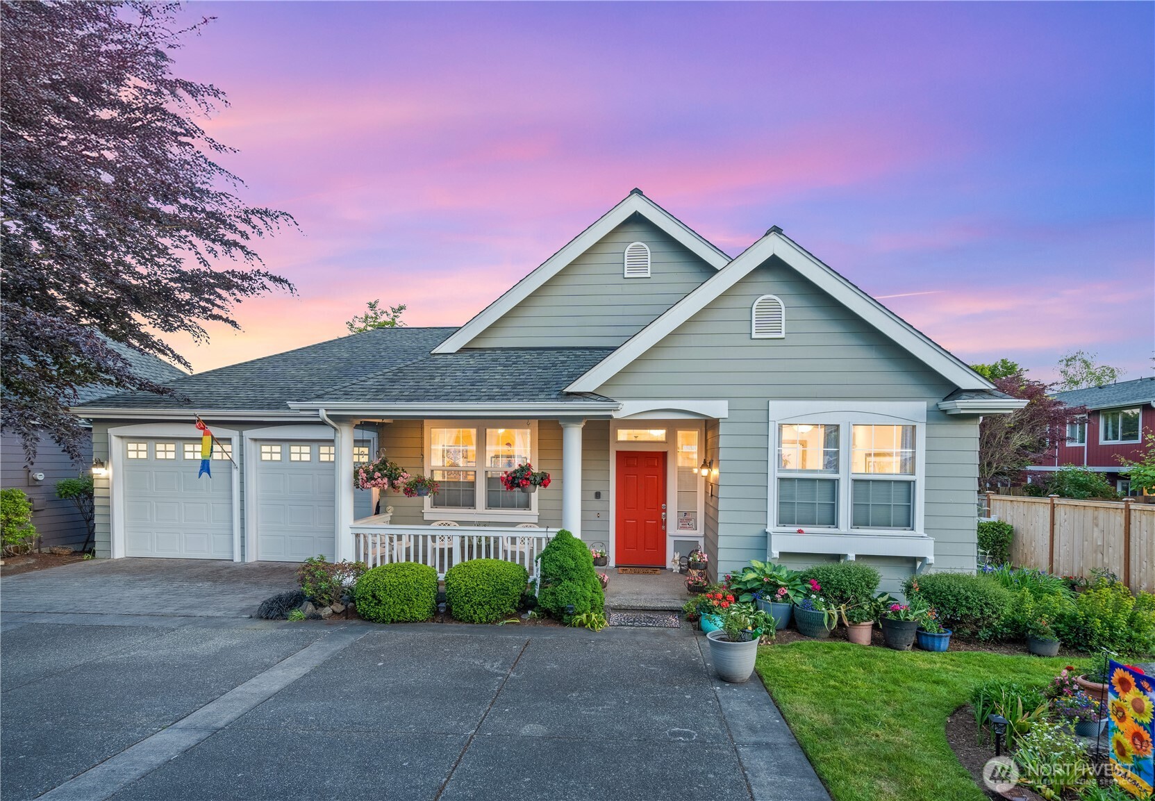 221 NE Honey Locust Court