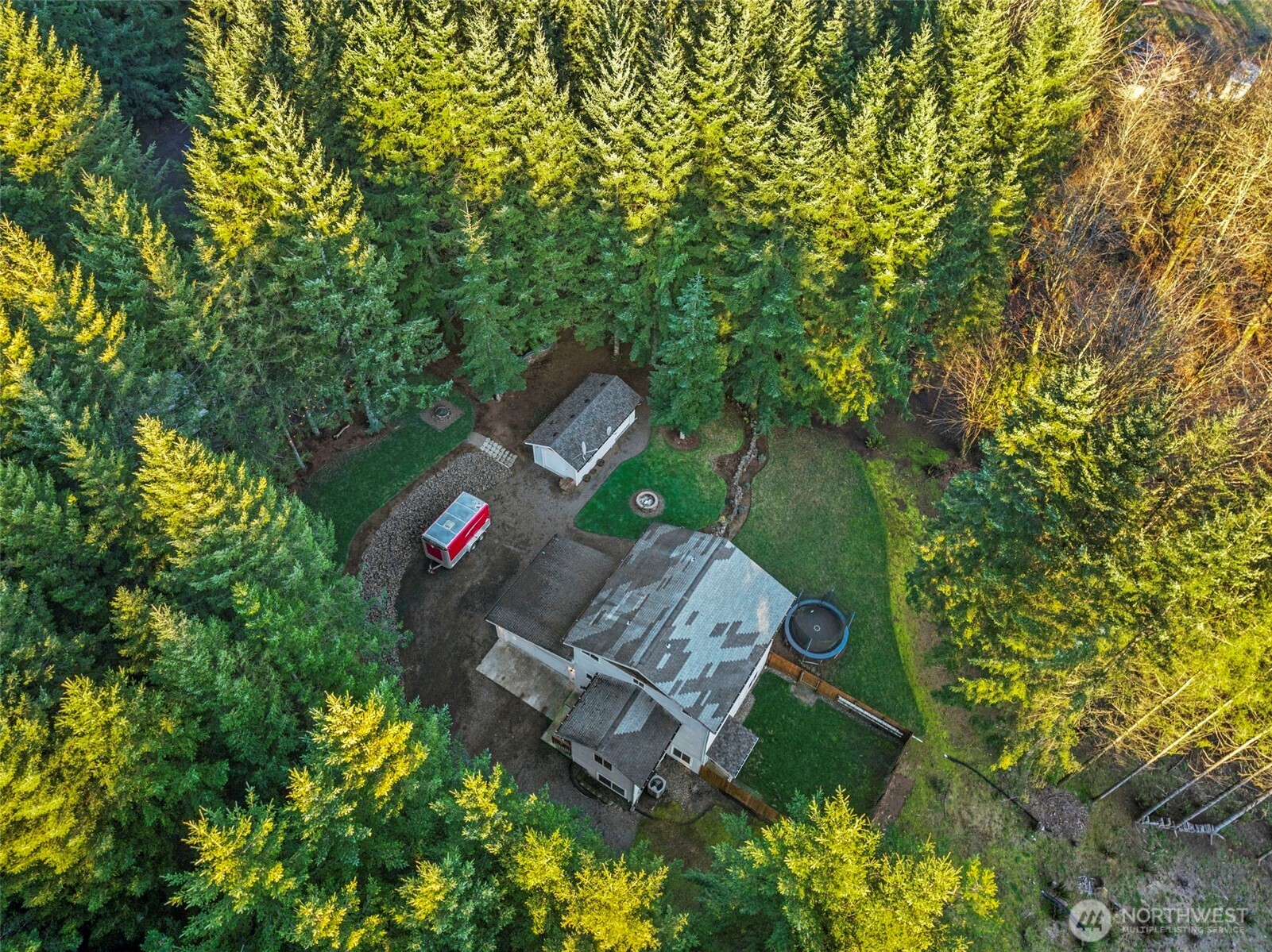 125 Whippoorwill Lane Property Photo 4