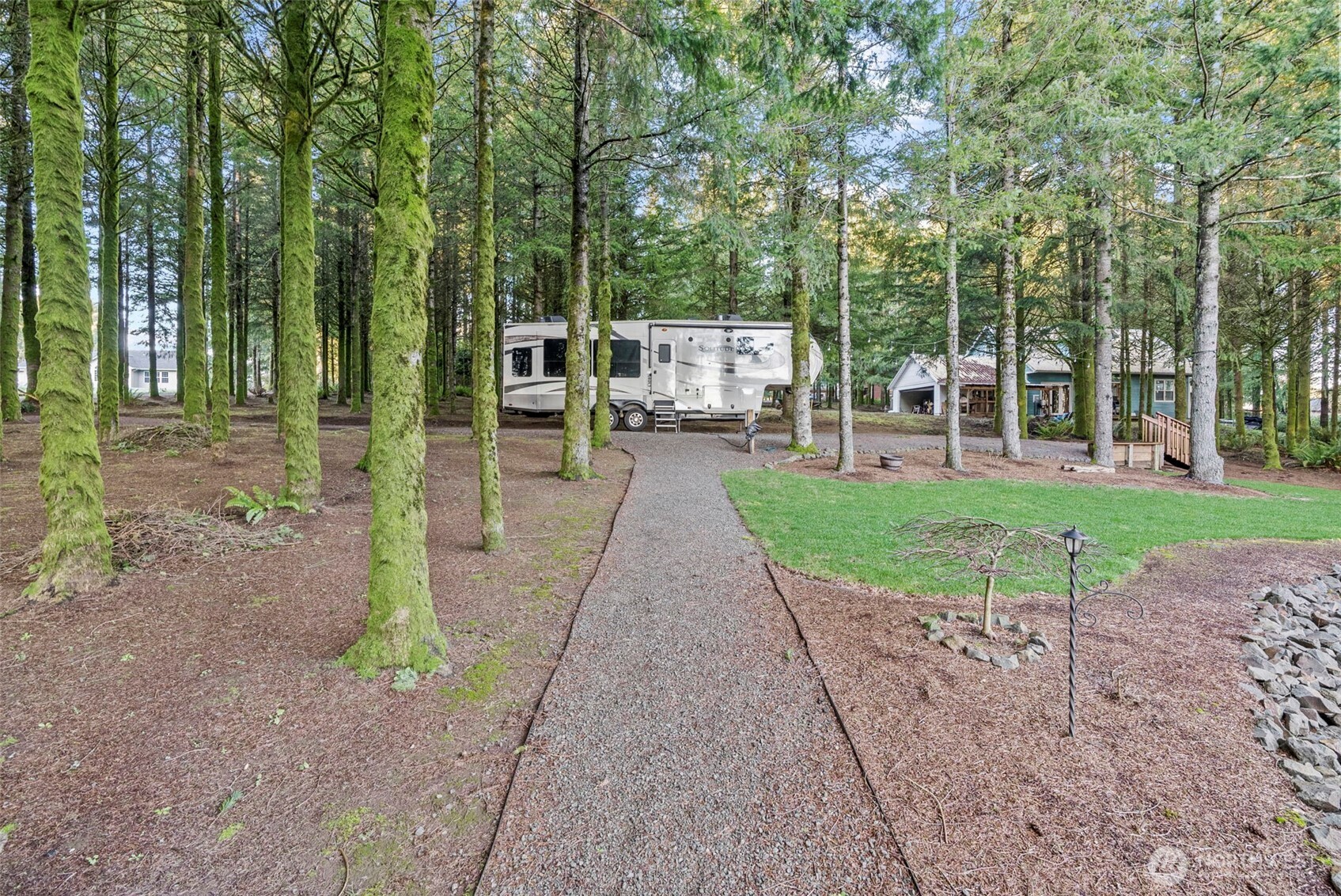 125 Whippoorwill Lane Property Photo 32