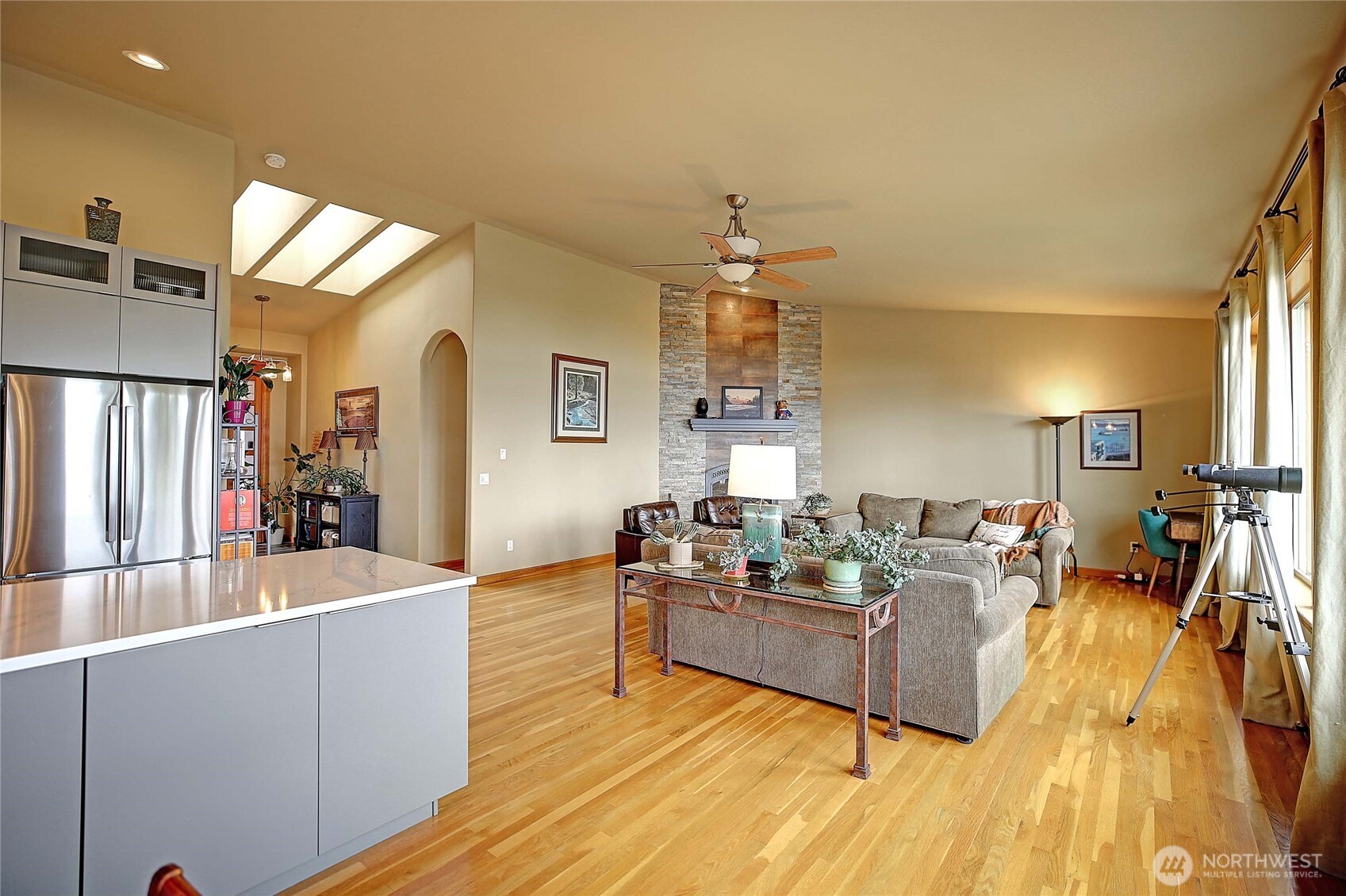 1351 Crestview Drive Property Photo 14
