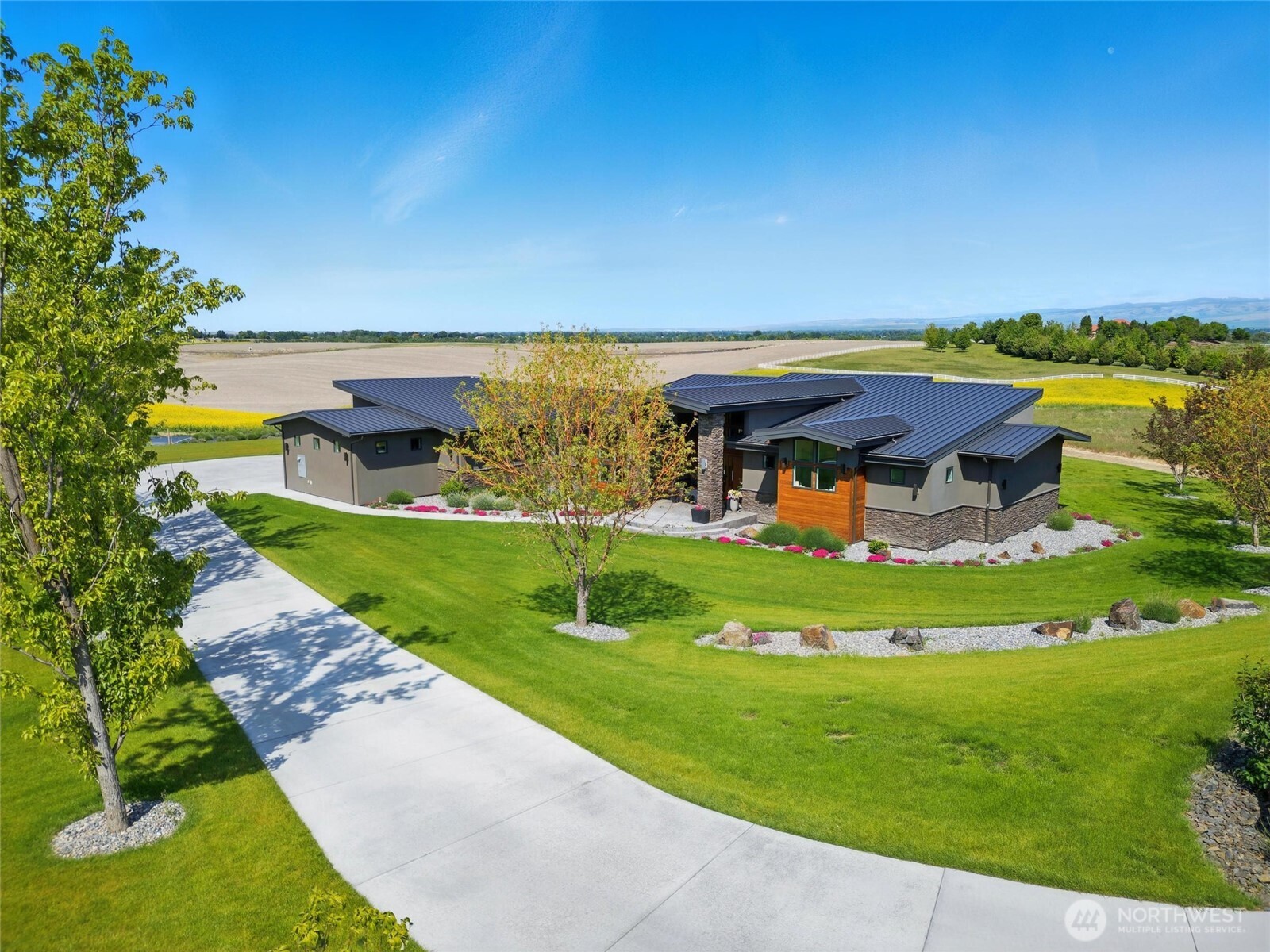 126 Red Hawk Road Property Photo 1