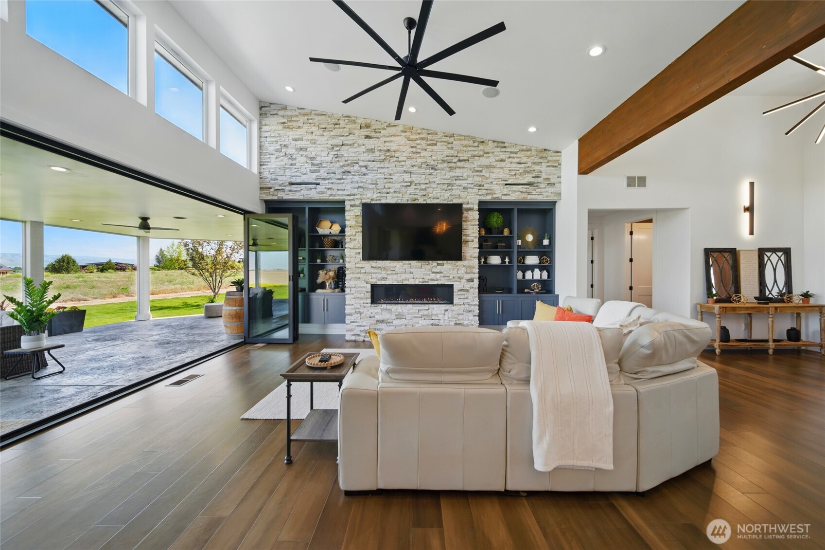 126 Red Hawk Road Property Photo 11