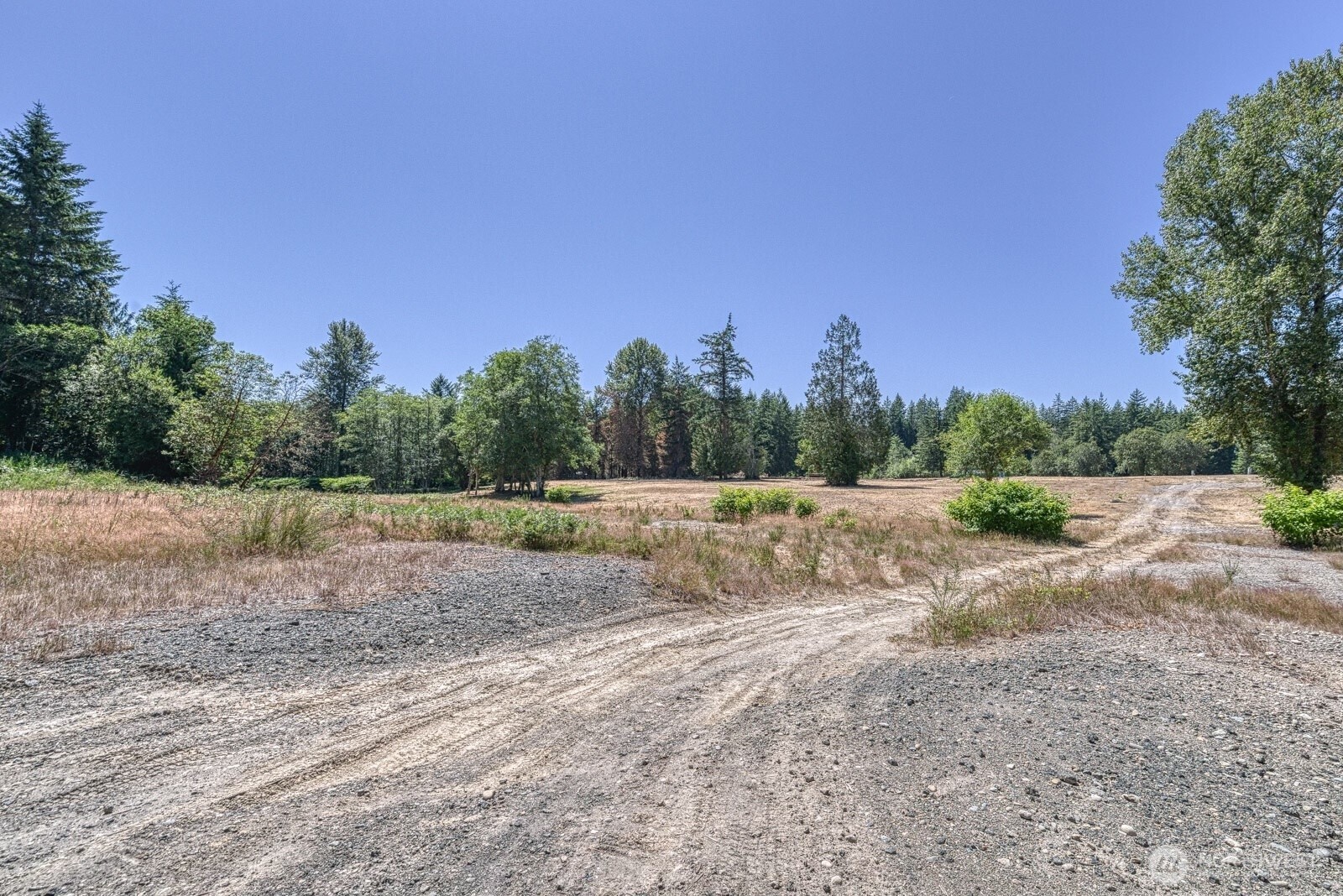2704 131st Street Property Photo 8