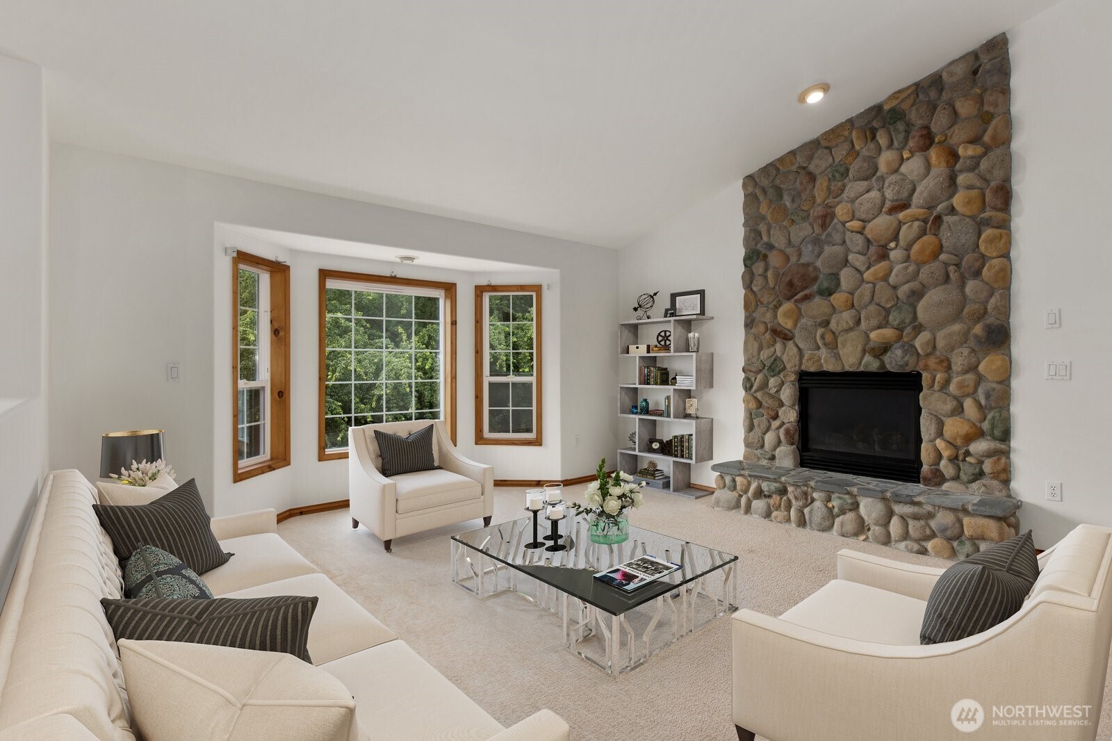14026 272nd Street Property Photo 4