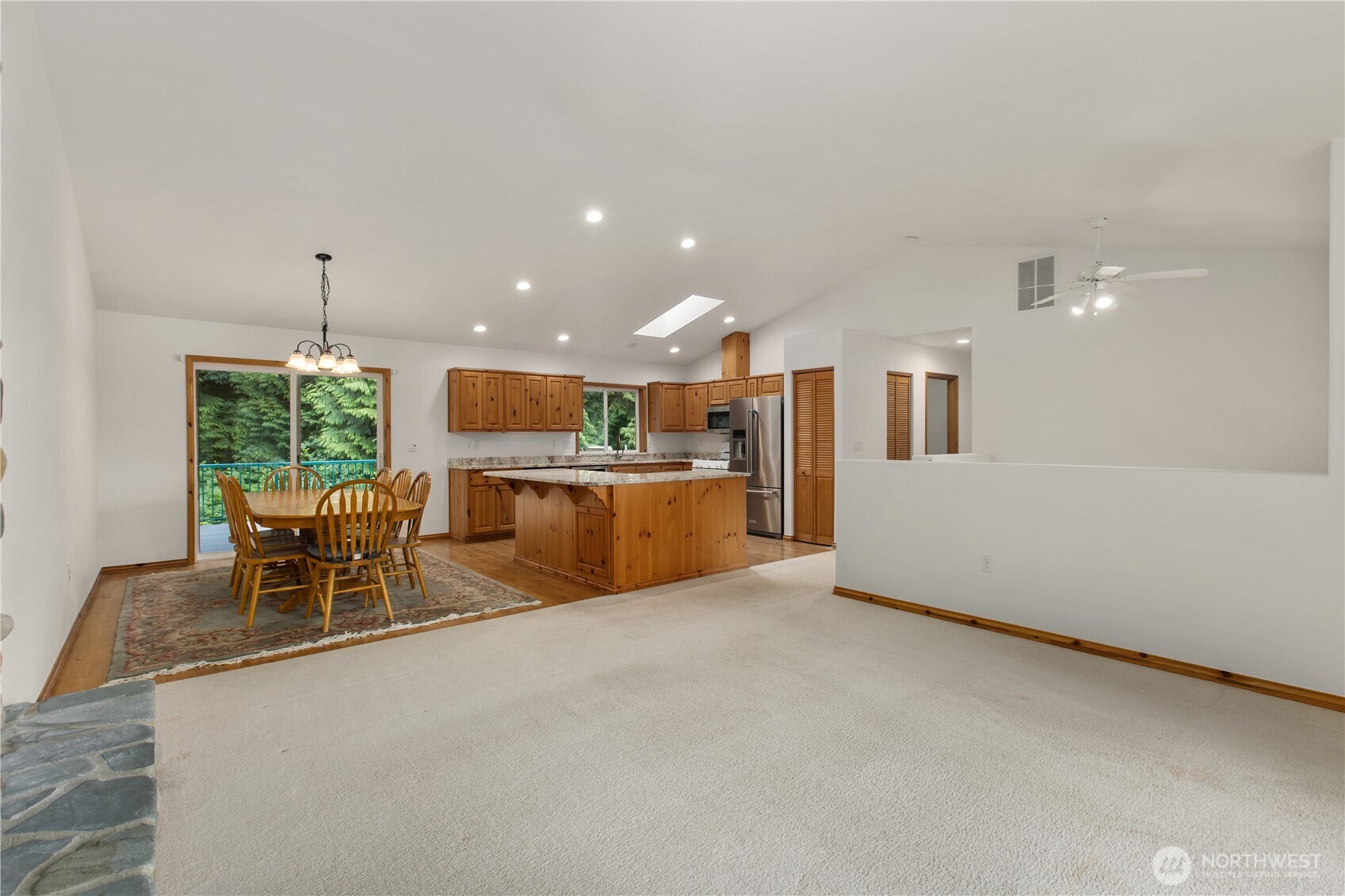 14026 272nd Street Property Photo 6