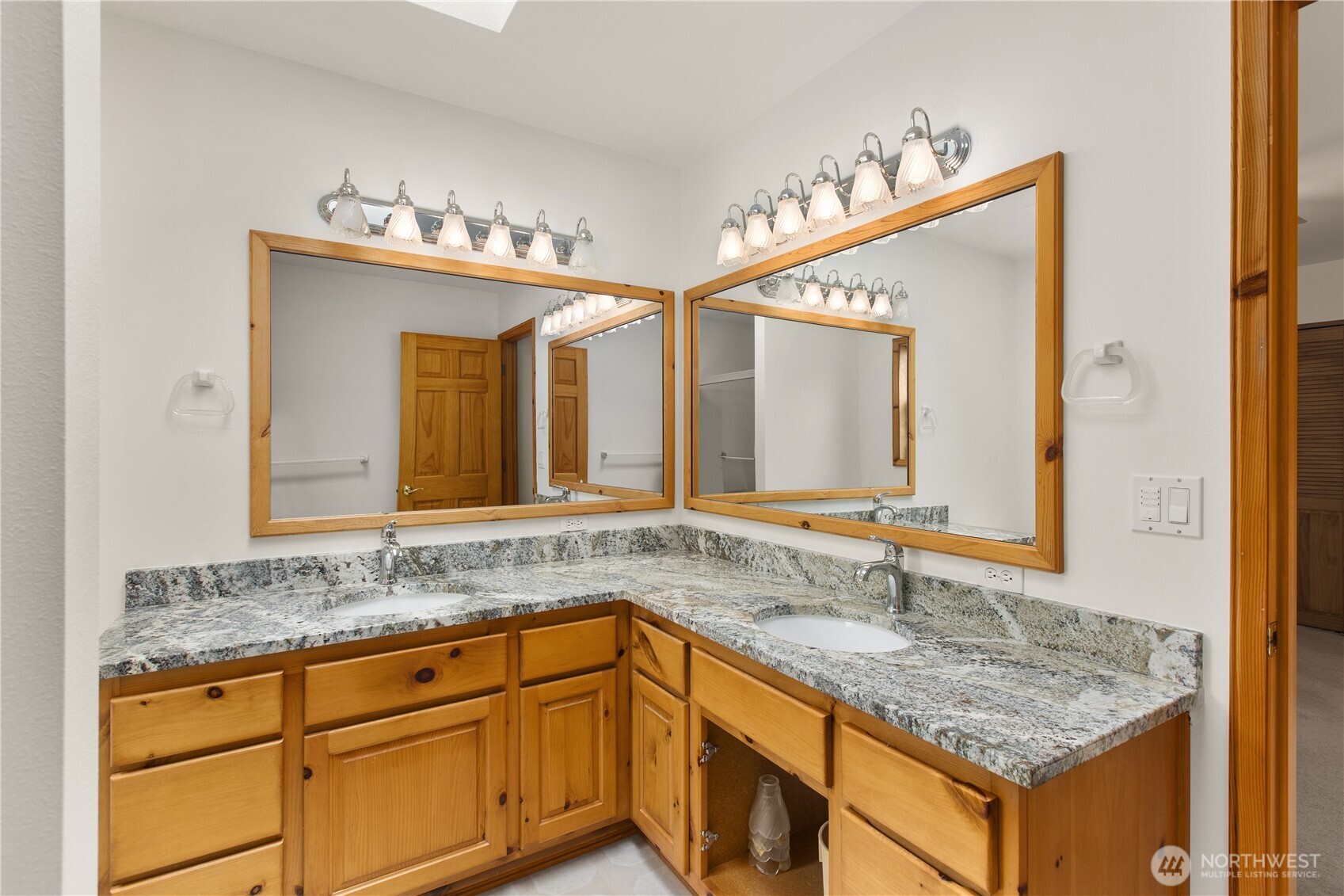 14026 272nd Street Property Photo 23