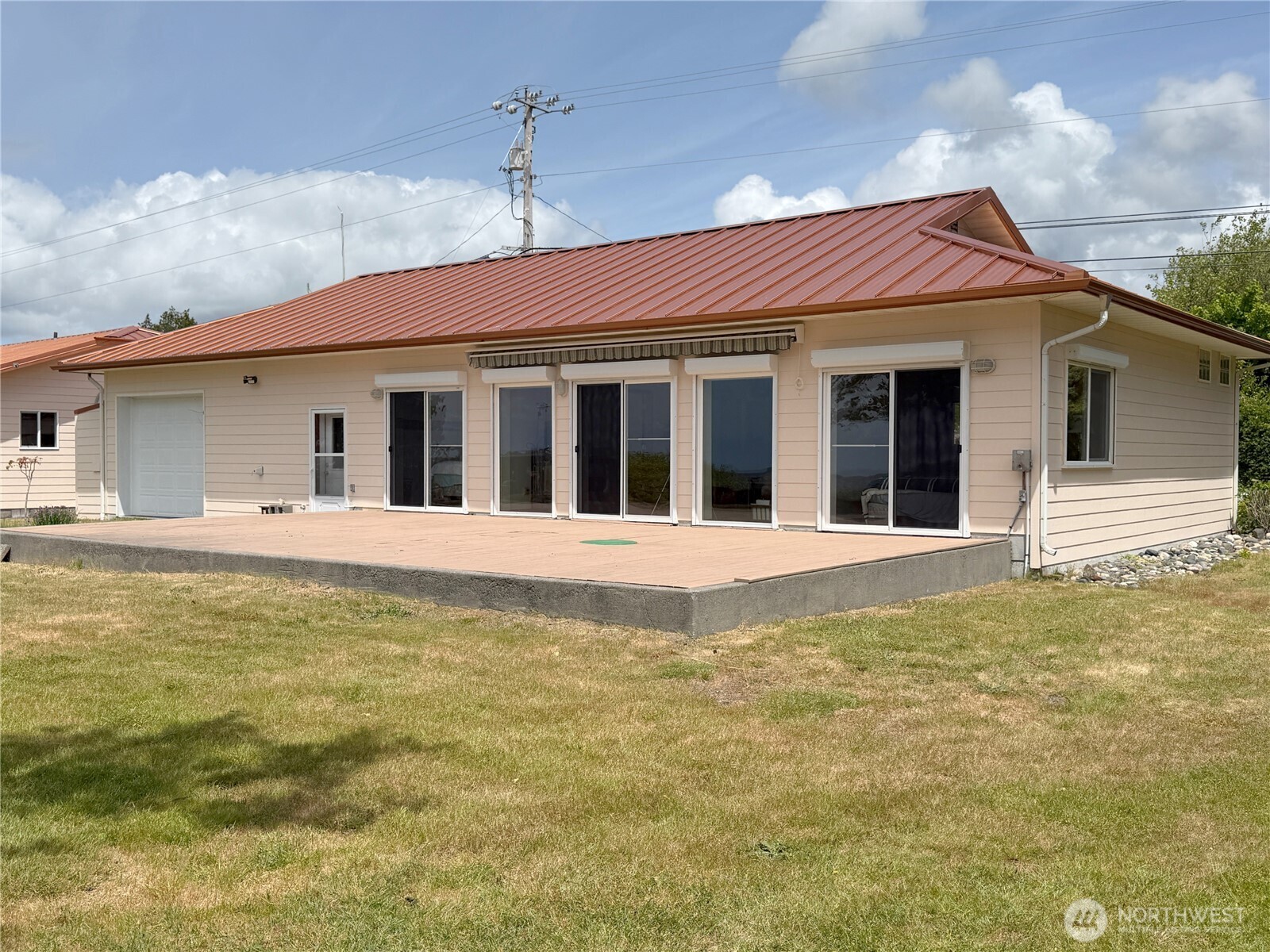 663 State Rt 101 Property Photo 1