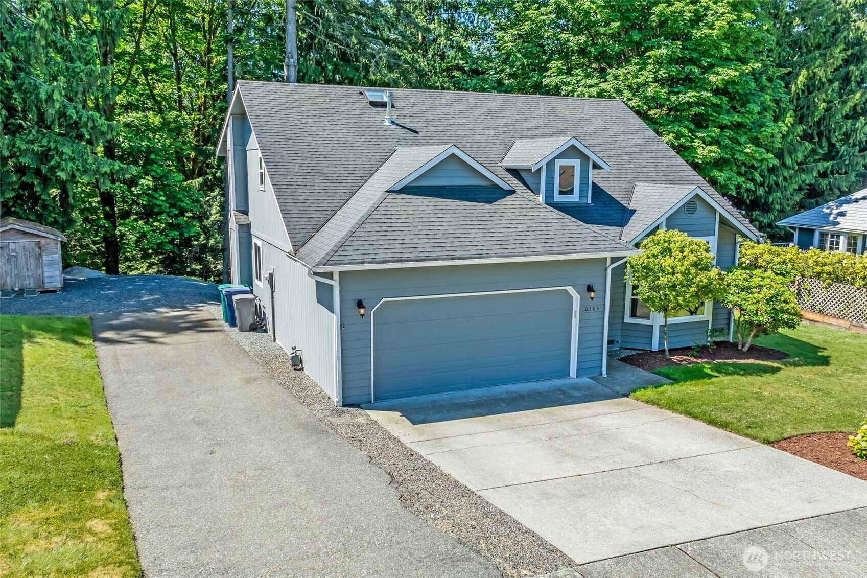 10704 25th Place Property Photo 1