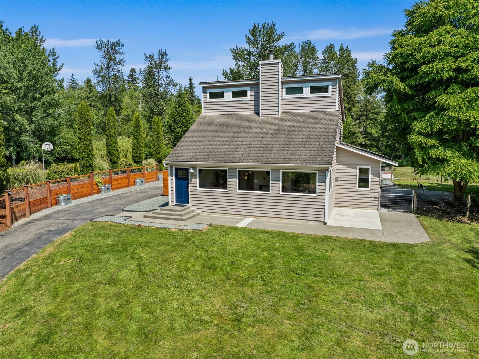 12427 251st Avenue Property Photo 1