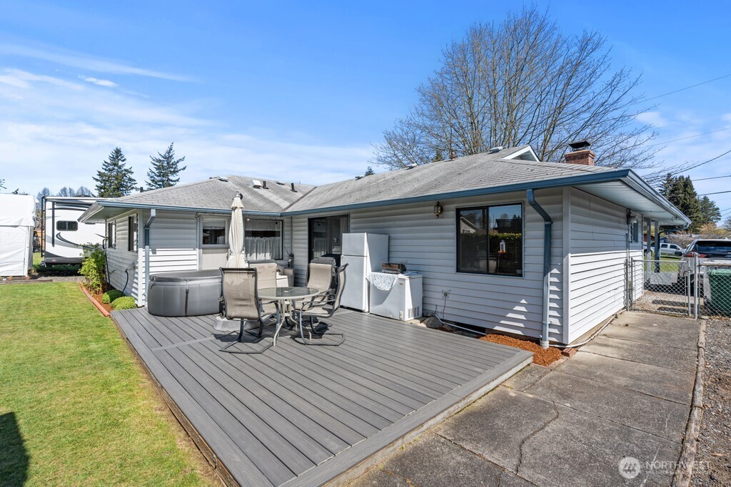 11939 Se 169th Place Property Photo 24