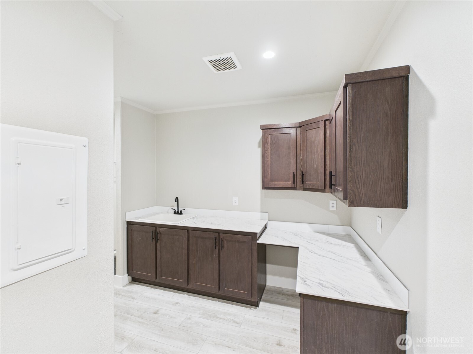 720 S Jefferson Street Property Photo 18
