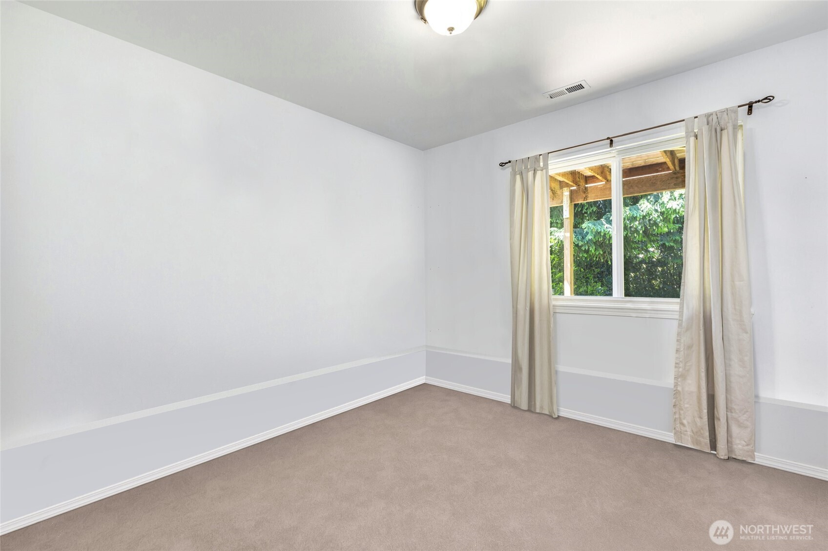 12112 251st Avenue Property Photo 28