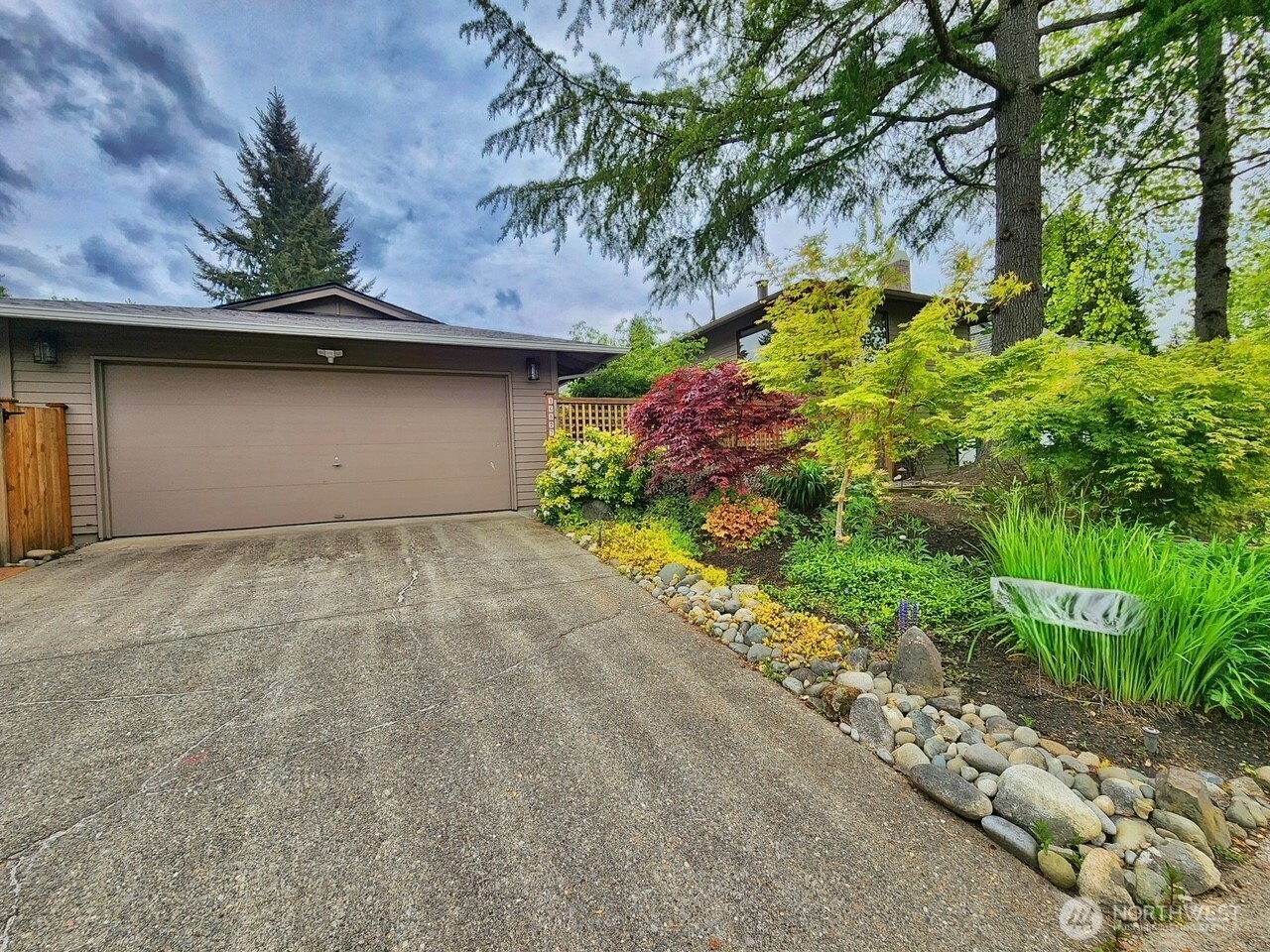 16827 Ne 32nd Street Property Photo 1