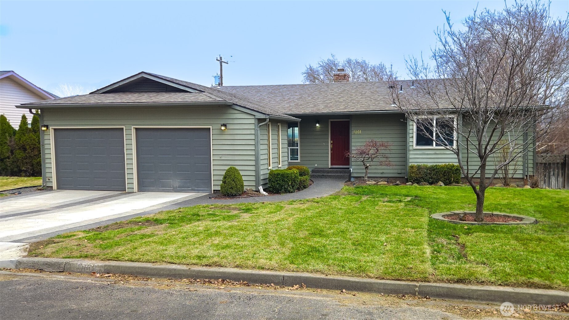 1001 Jacquelyn Street Property Photo 1