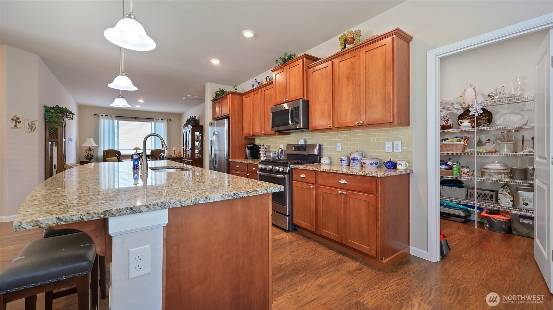 7325 Ashdown Lane Property Photo 7