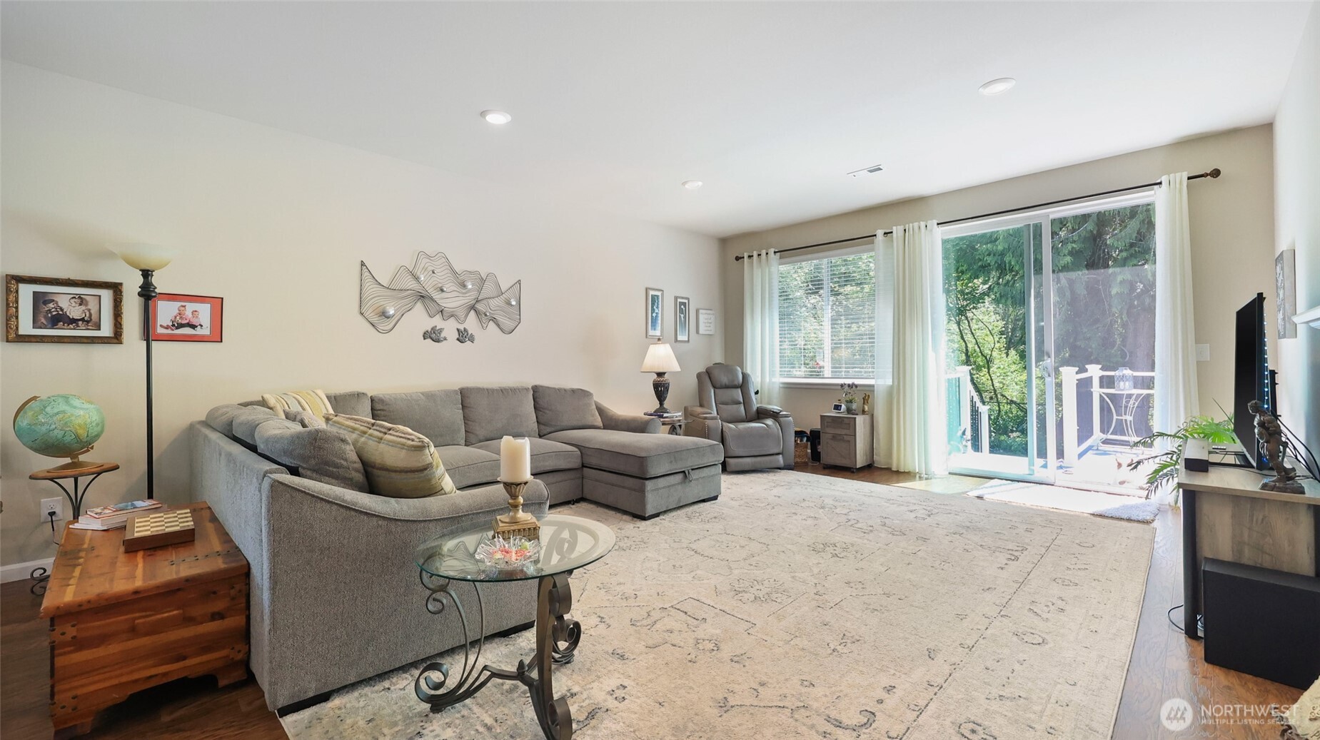 7325 Ashdown Lane Property Photo 12